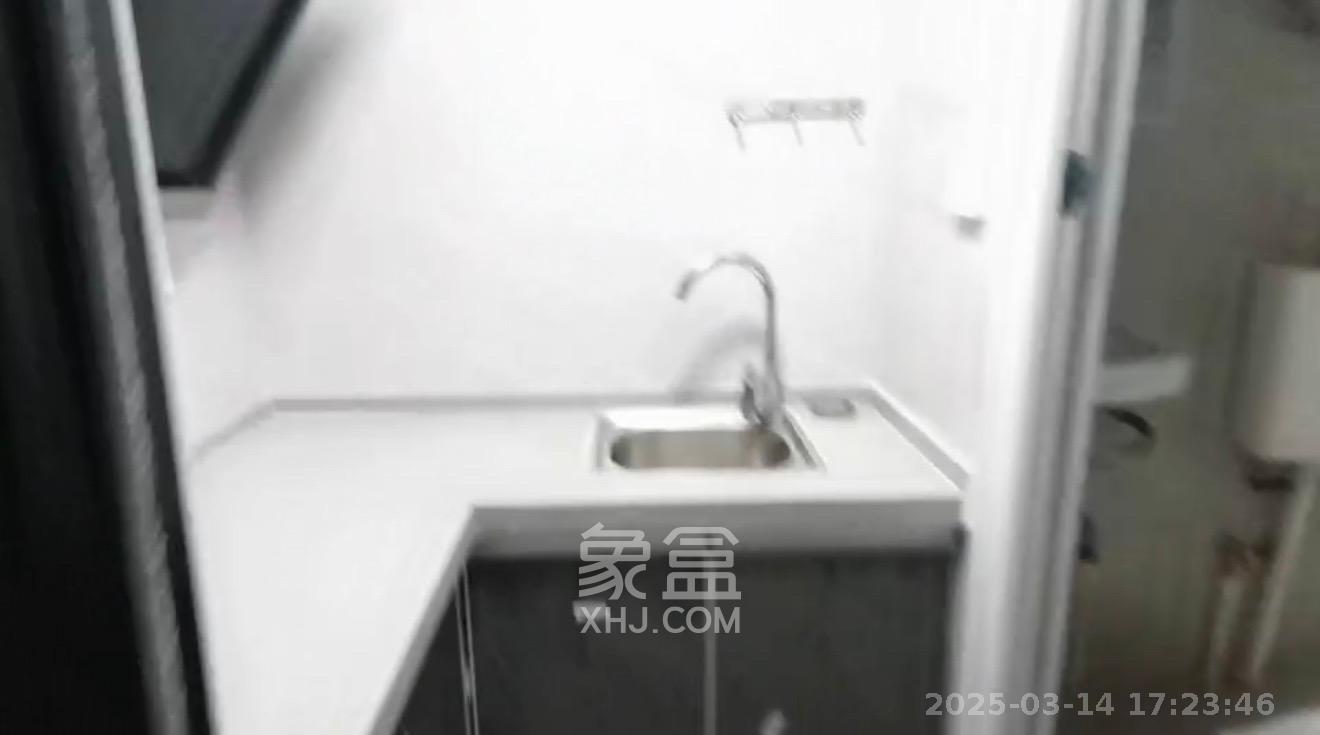 东方新城  1室1厅1卫   1300.00元/月室内图