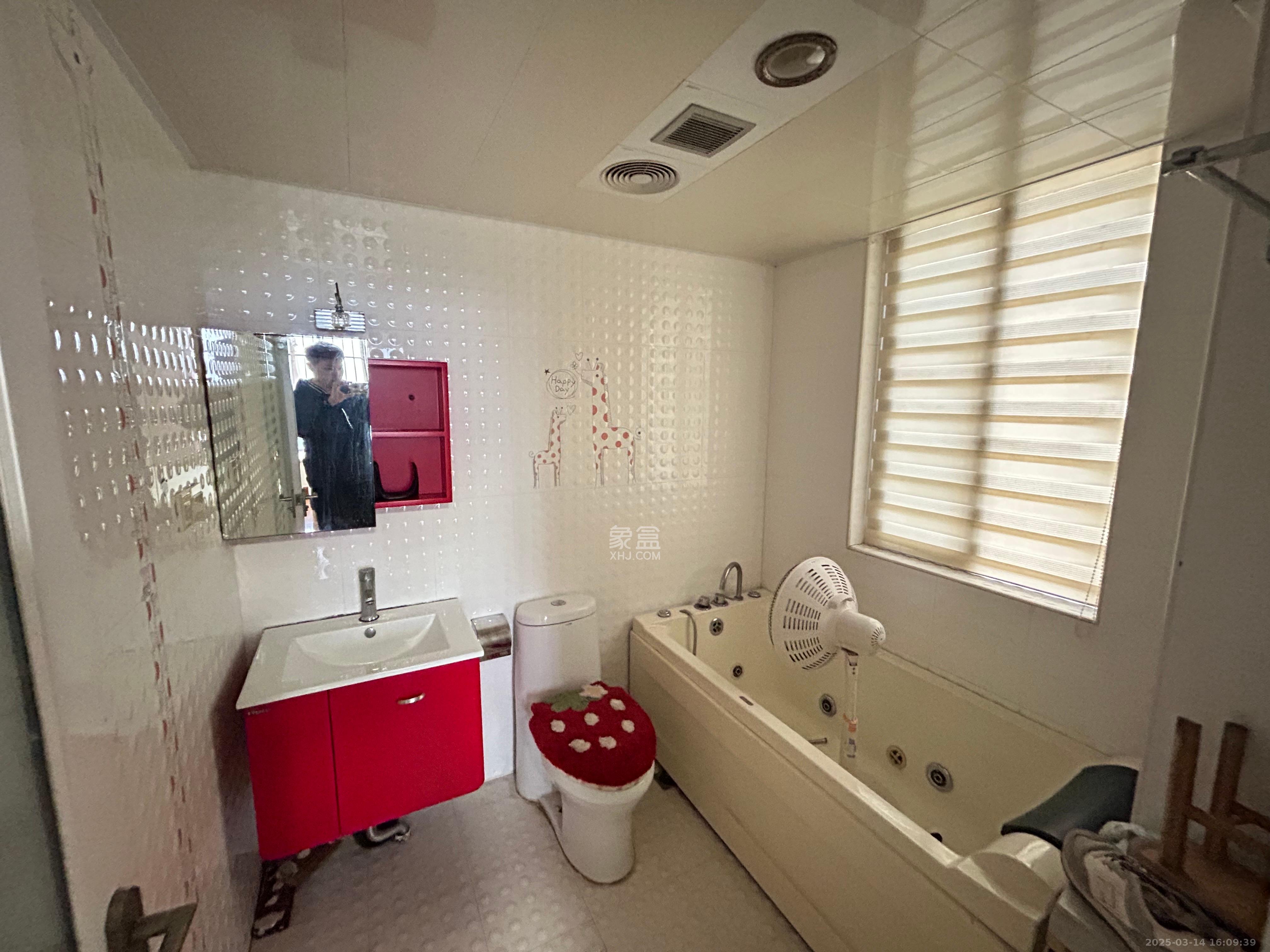 金色比华利 3室2厅1卫 2200.0元/月 金色比华利 3室2厅1卫 2200.0元/月室内图