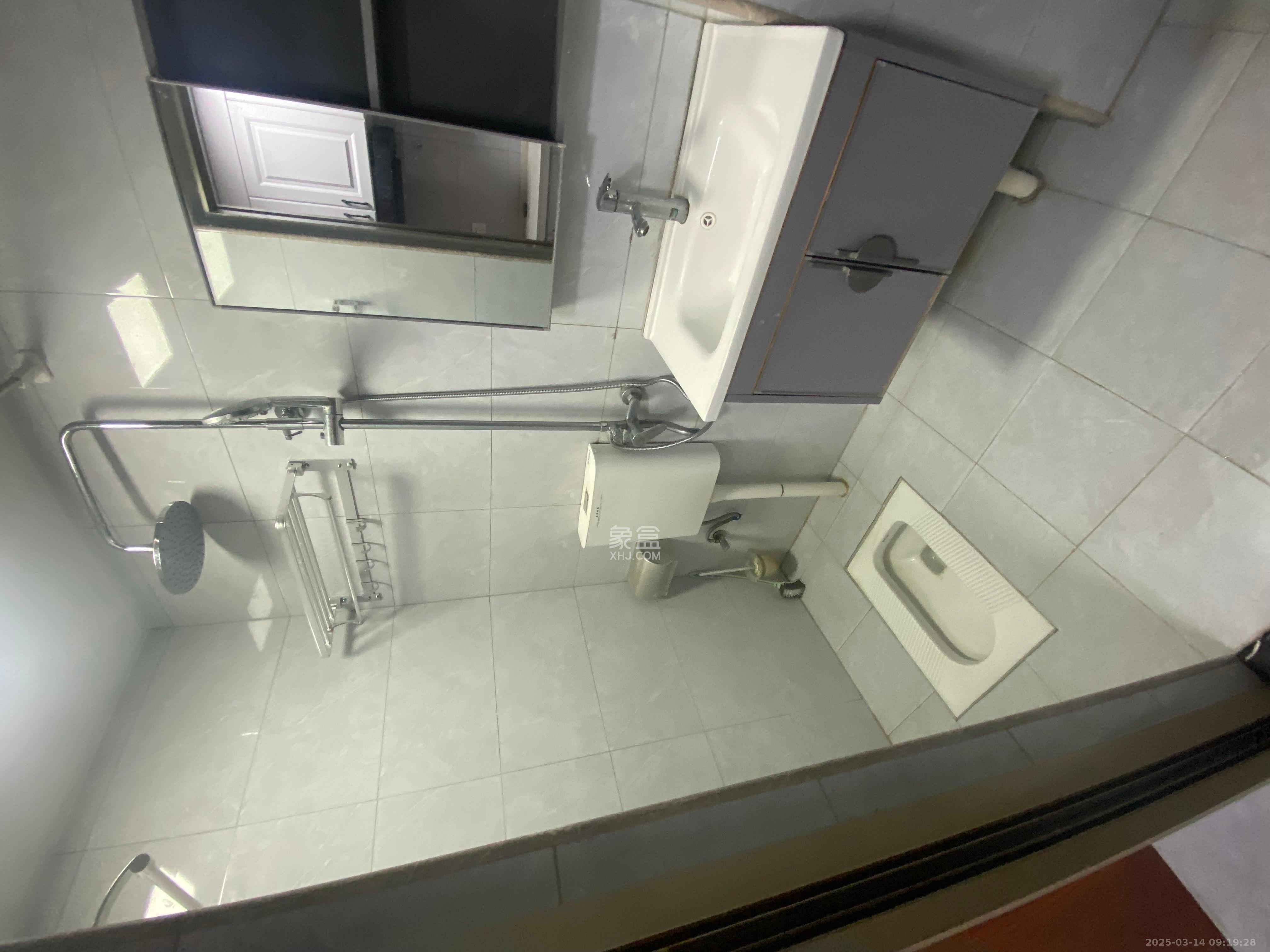 保利麓谷林语I区 1室1厅1卫 1500.0元/月 保利麓谷林语I区 1室1厅1卫 1500.0元/月室内图