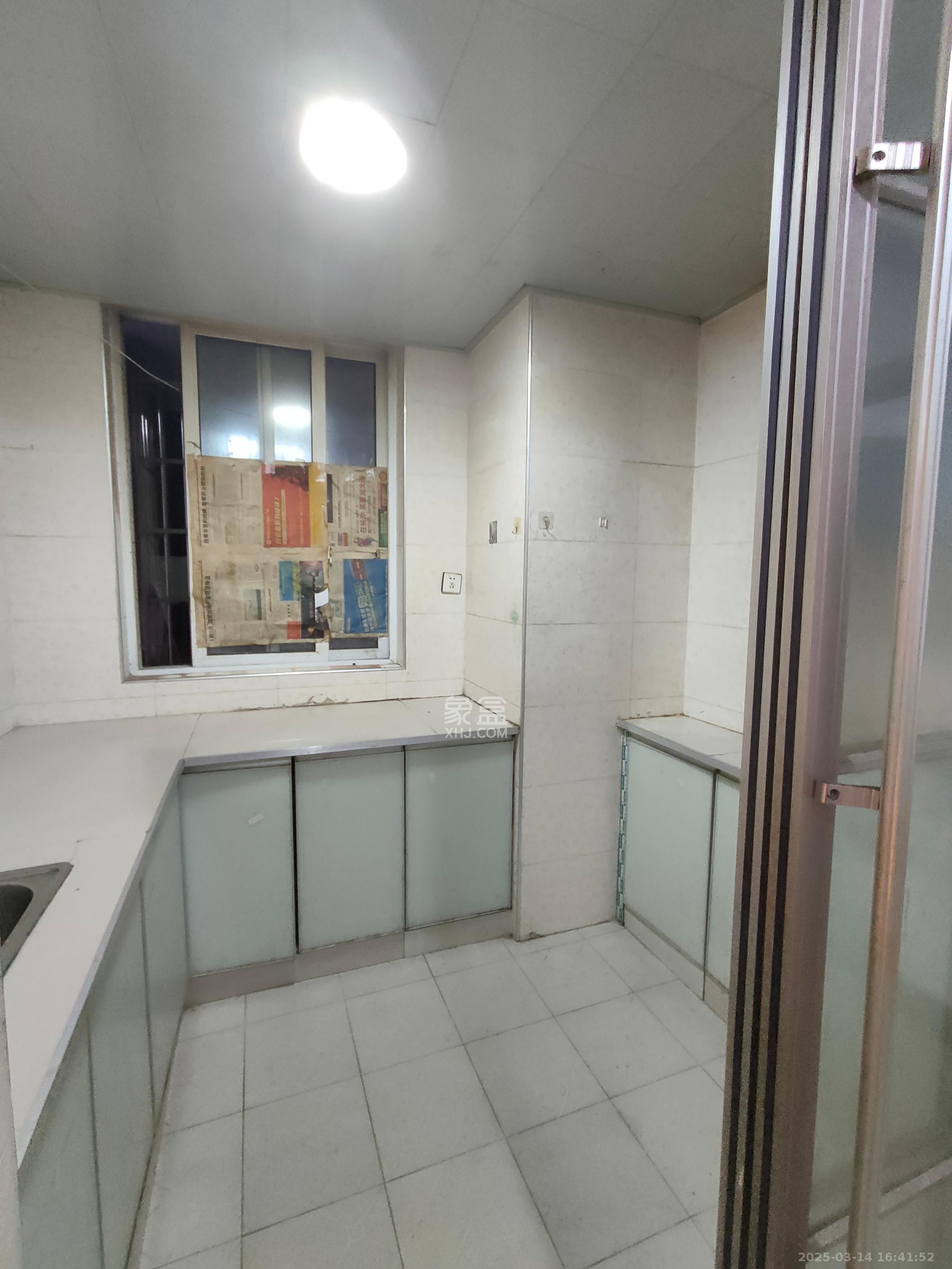 爵士湘 2室2厅1卫 1400.0元/月 爵士湘 2室2厅1卫 1400.0元/月室内图