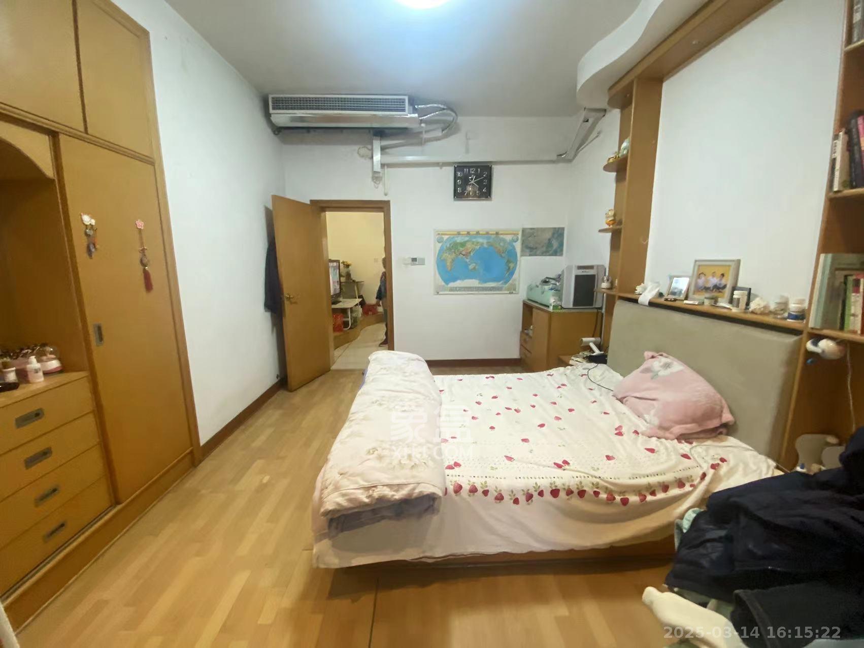 湘农桥社区 1室1厅1卫 2700.0元/月 湘农桥社区 1室1厅1卫 2700.0元/月室内图