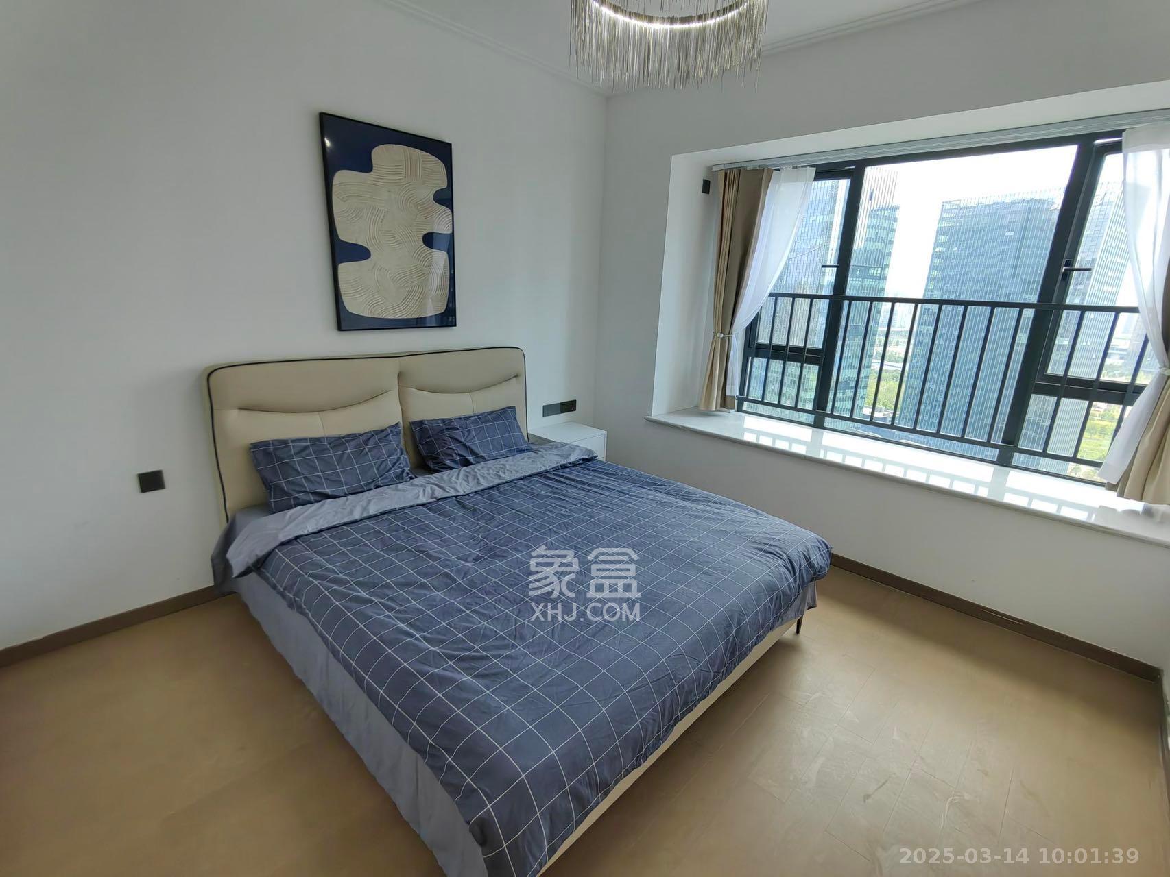 绿地V岛 4室2厅2卫 5500.0元/月 绿地V岛 4室2厅2卫 5500.0元/月室内图