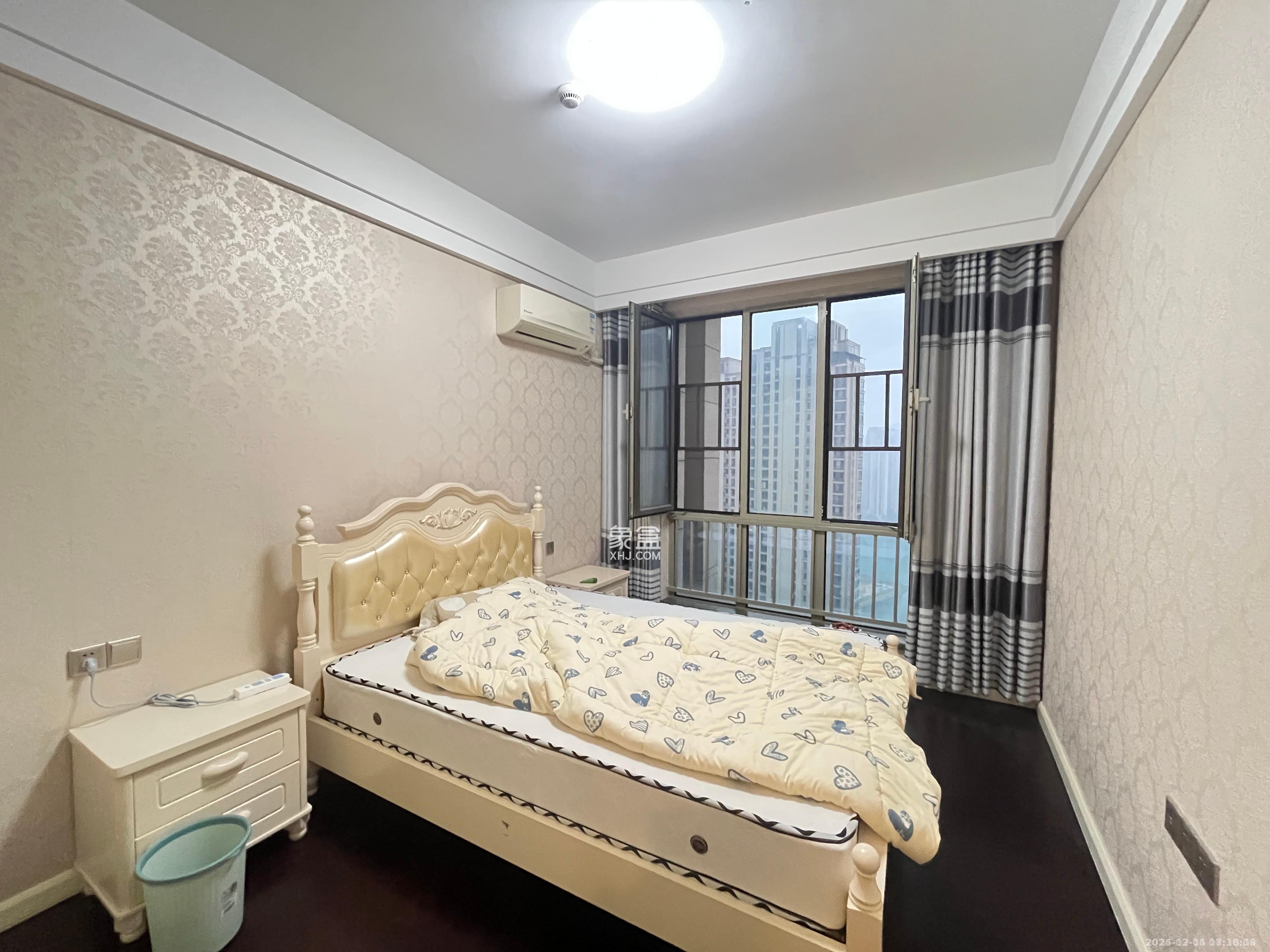 梅溪湖金茂府(金茂广场)(金茂览秀城) 3室2厅2卫 3500.0元/月 梅溪湖金茂府(金茂广场)(金茂览秀城) 3室2厅2卫 3500.0元/月室内图