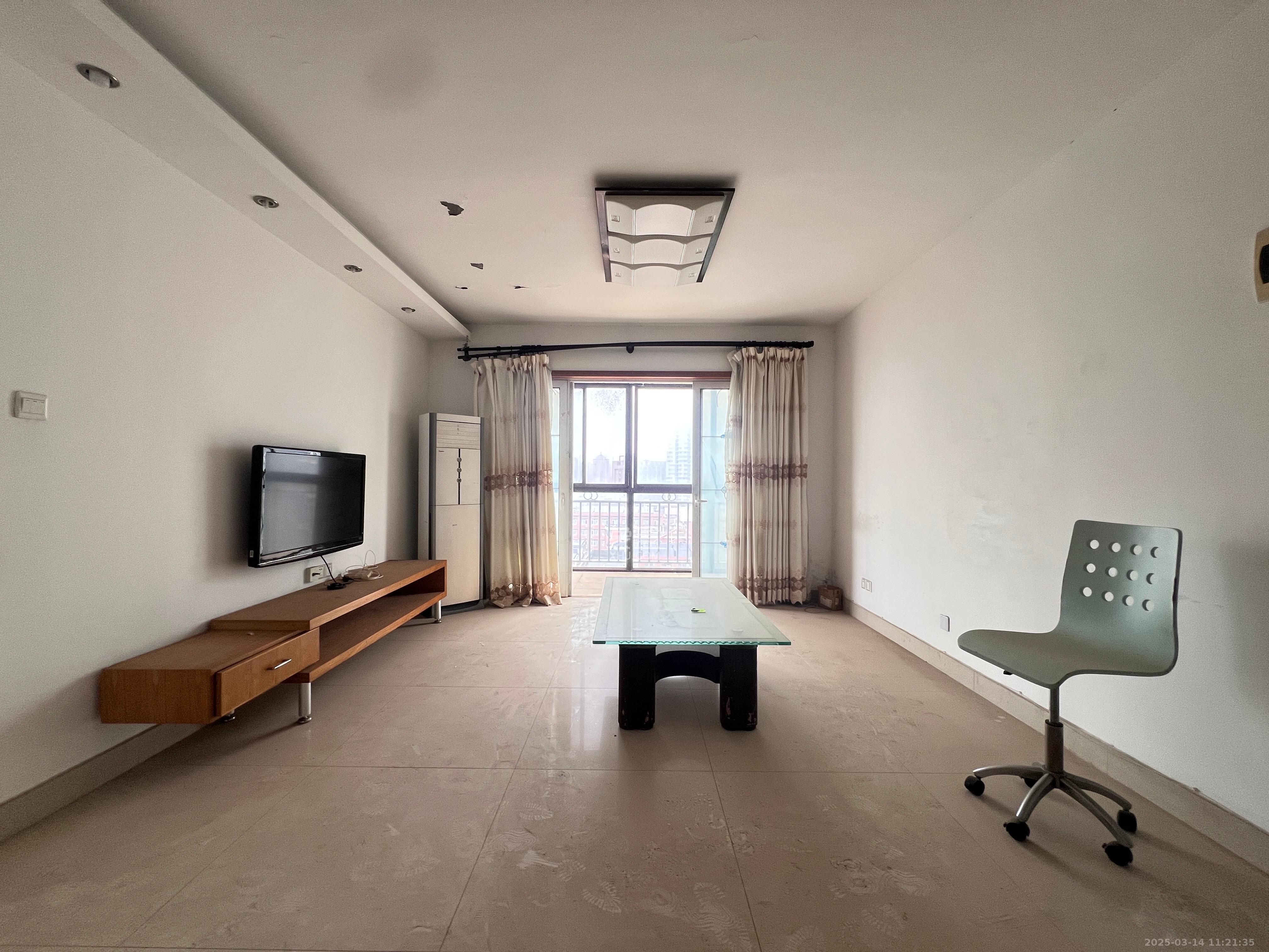 活力康城  2室2廳1衛(wèi)   3300.00元/月