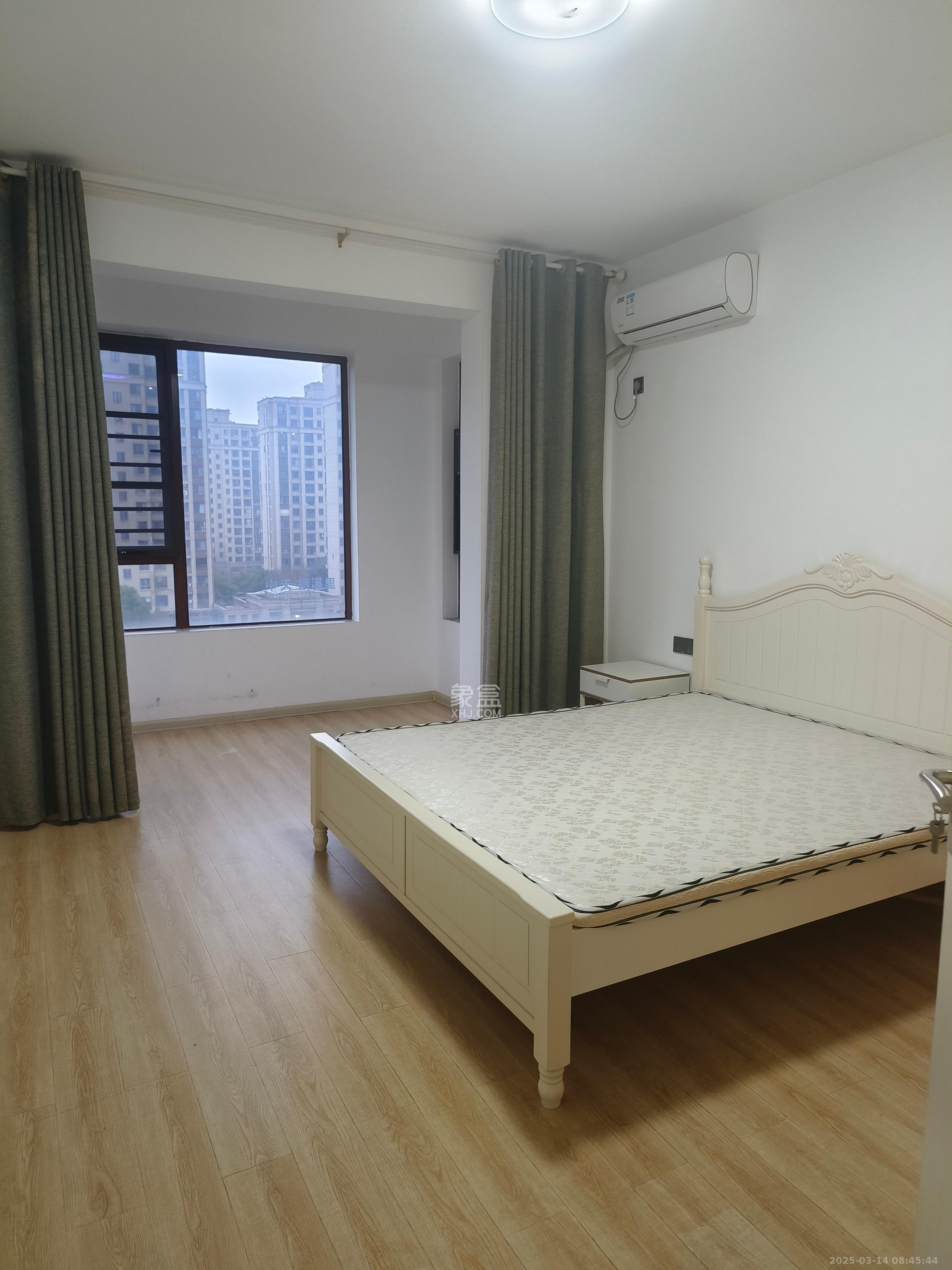 福祥家园（农信家园）  3室2厅2卫   3500.00元/月室内图