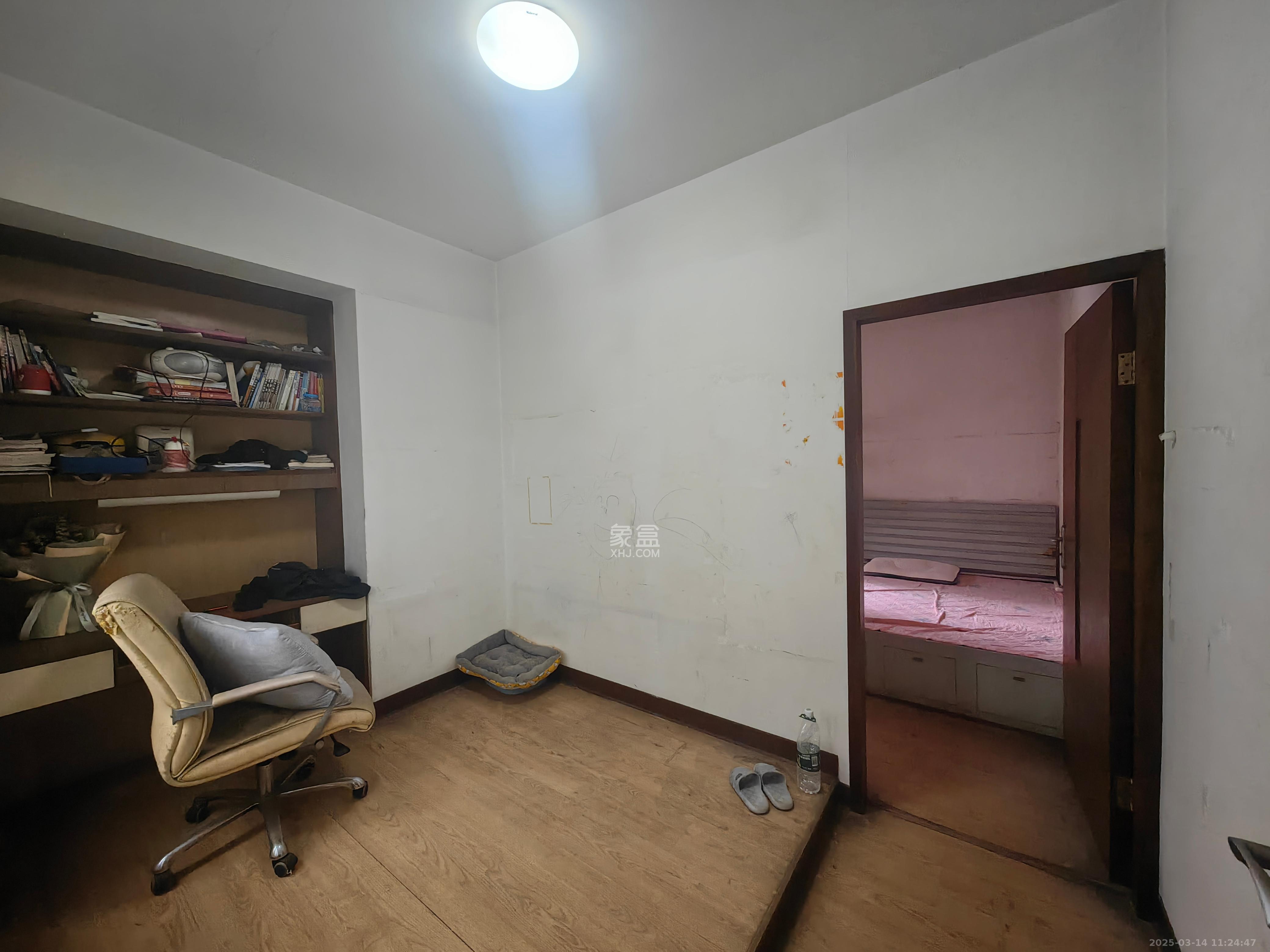 鑫天花园 3室2厅1卫 2500.0元/月 鑫天花园 3室2厅1卫 2500.0元/月室内图