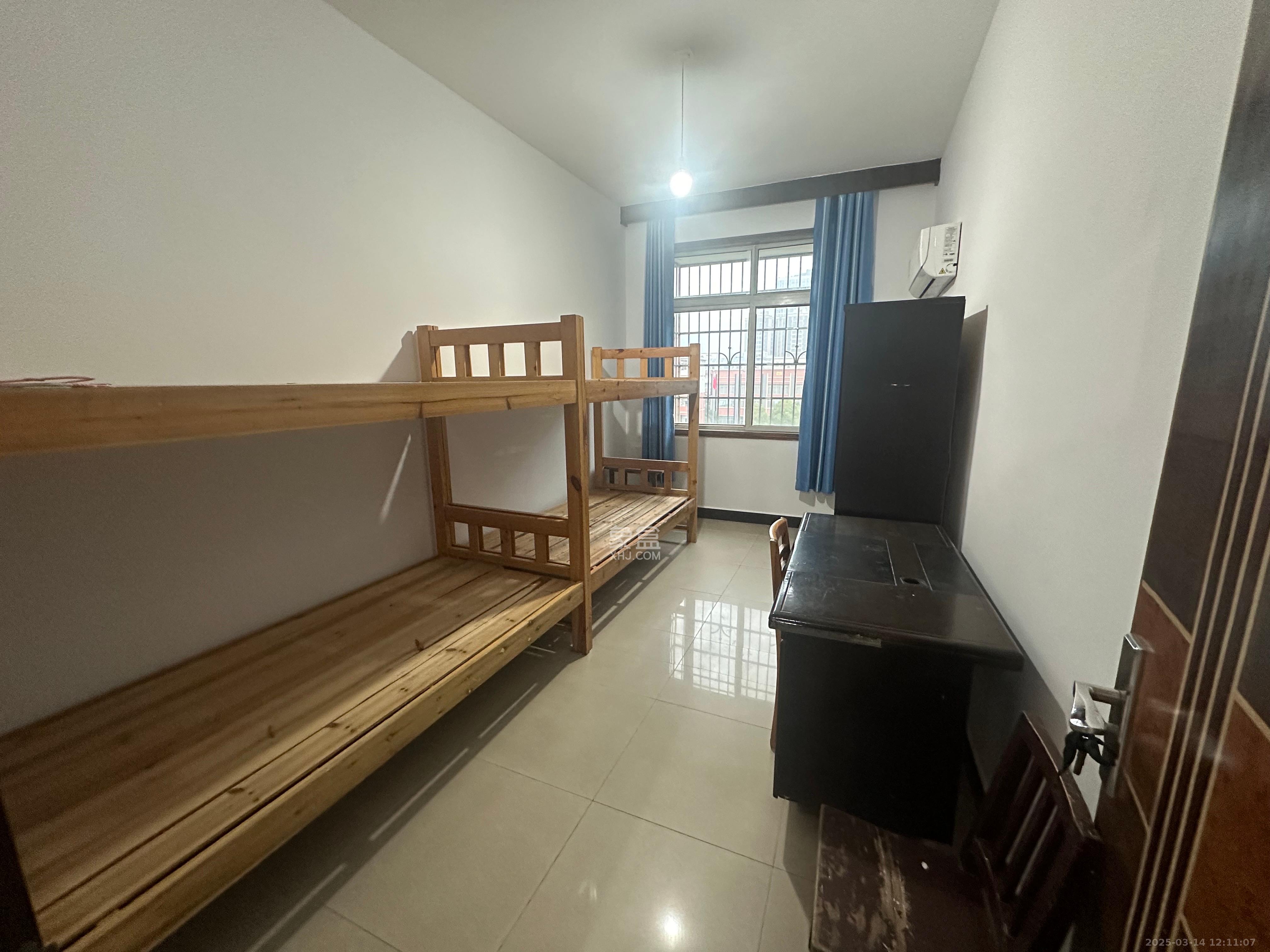 板桥小区  3室2厅1卫   1600.00元/月室内图