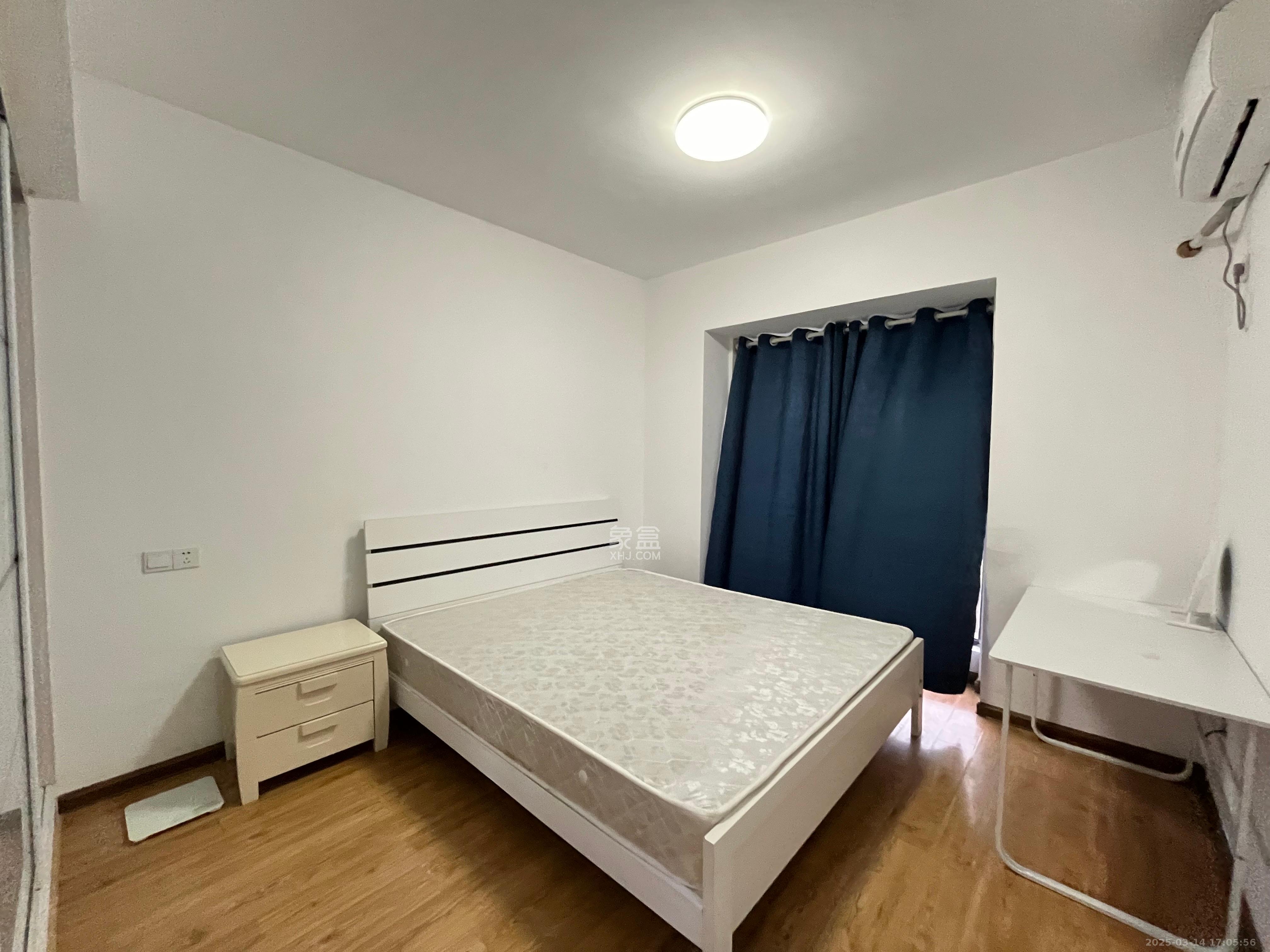 兰亭湾畔 4室2厅1卫 2600.0元/月 兰亭湾畔 4室2厅1卫 2600.0元/月室内图