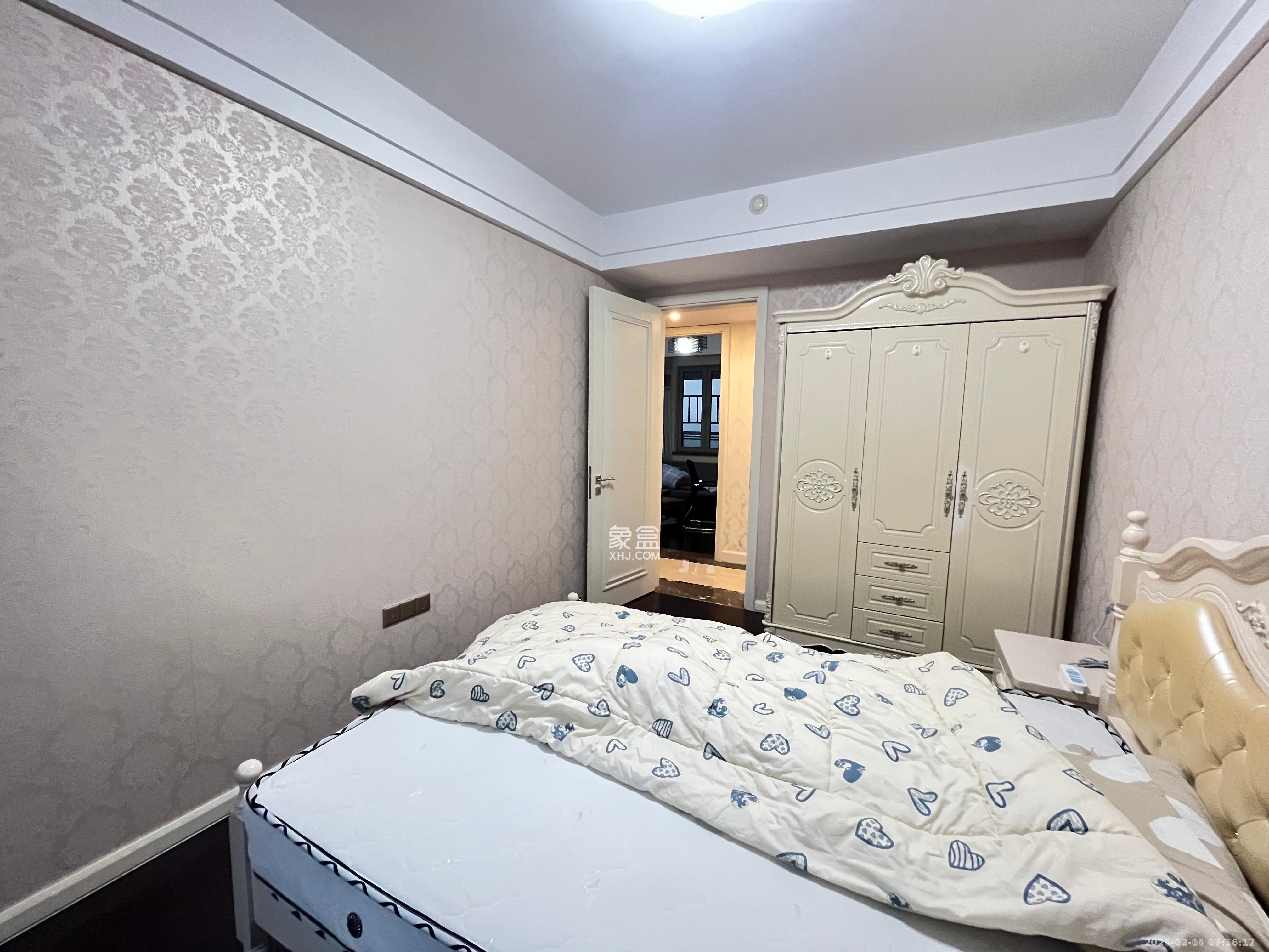 梅溪湖金茂府(金茂广场)(金茂览秀城) 3室2厅2卫 3500.0元/月 梅溪湖金茂府(金茂广场)(金茂览秀城) 3室2厅2卫 3500.0元/月室内图