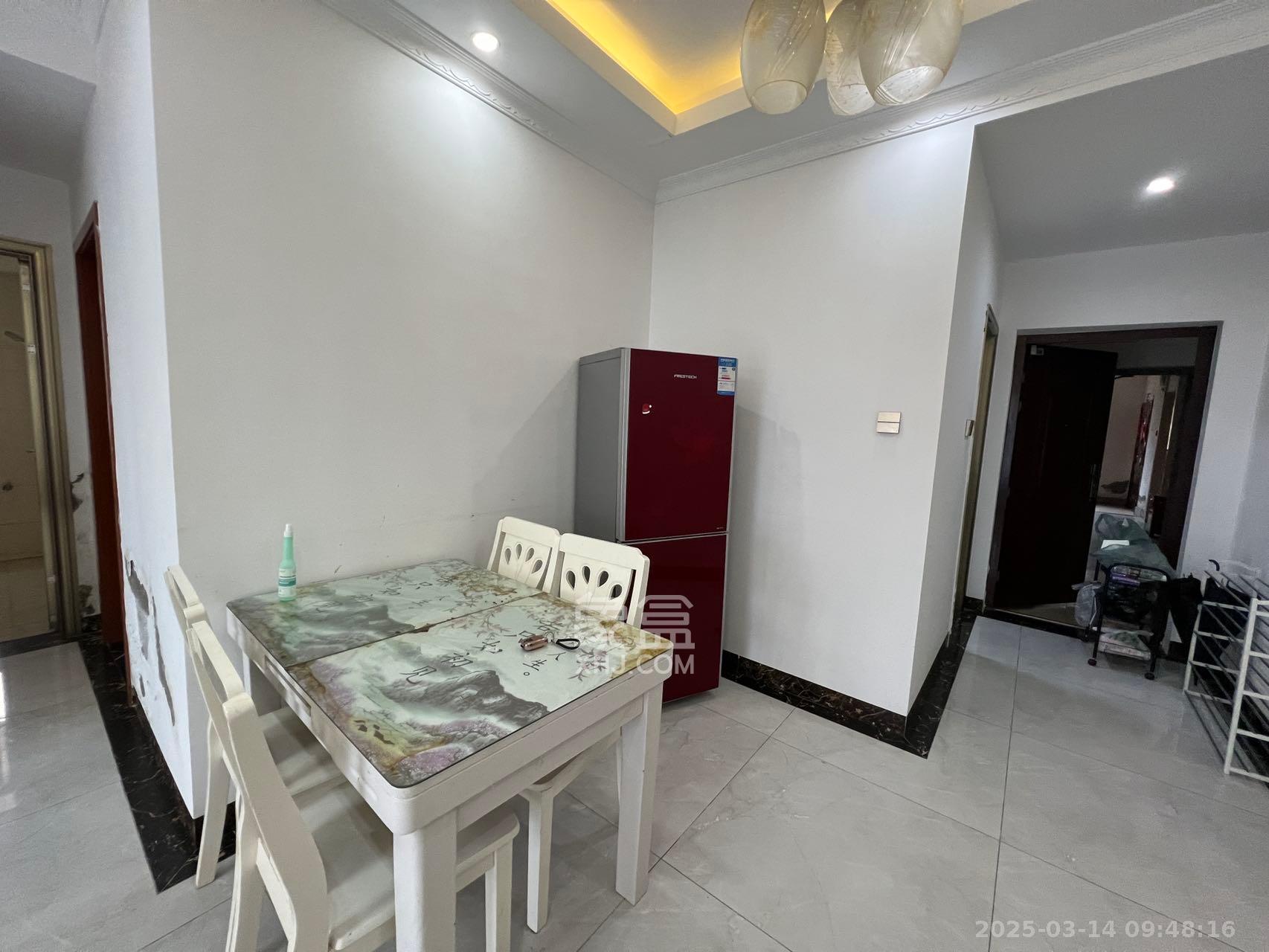 江河双水湾  2室2厅1卫    2500.0元/月 江河双水湾  2室2厅1卫    2500.0元/月室内图