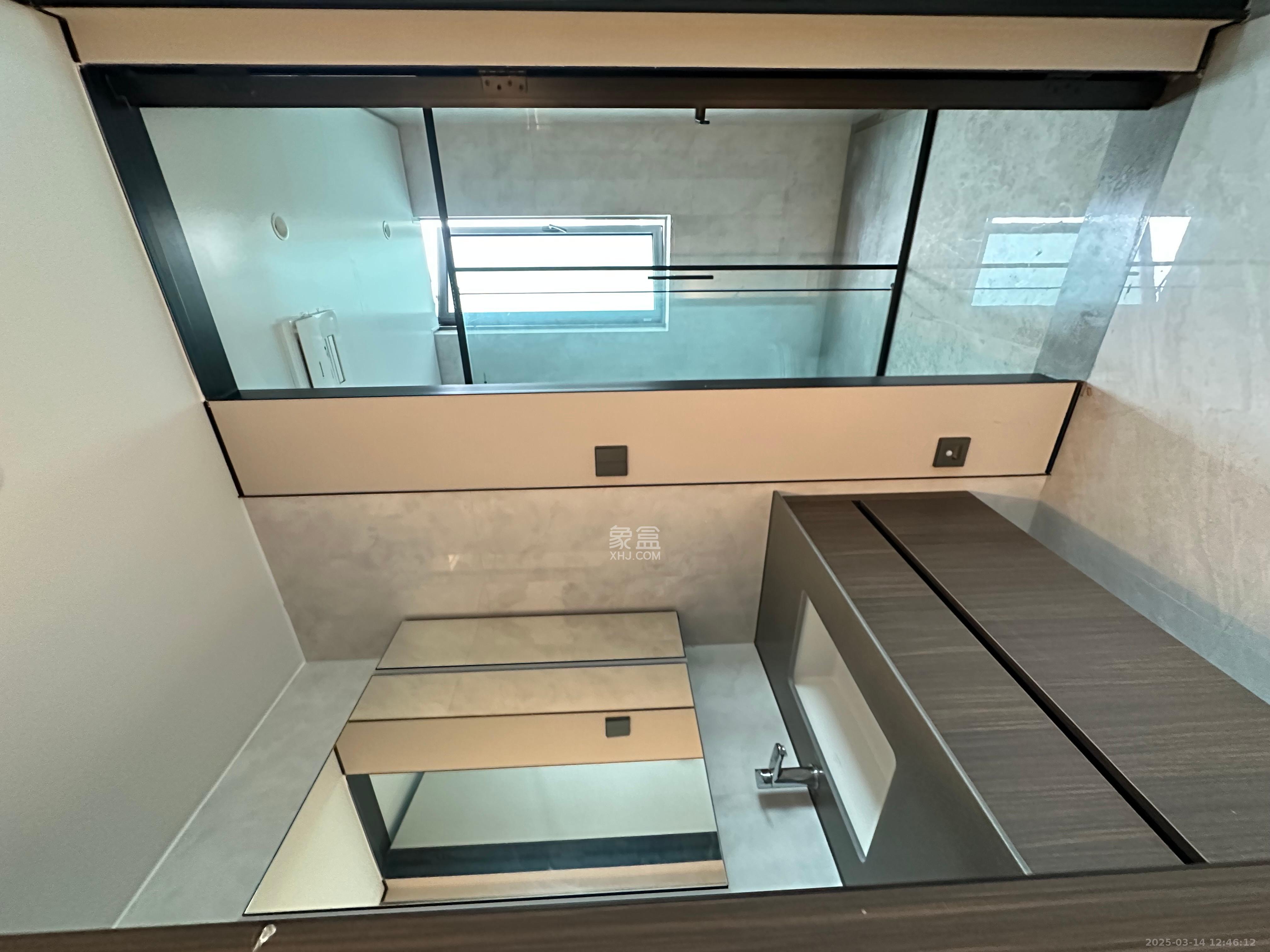 招商蛇口滨江境  4室2厅3卫    9000.0元/月 招商蛇口滨江境  4室2厅3卫    9000.0元/月室内图