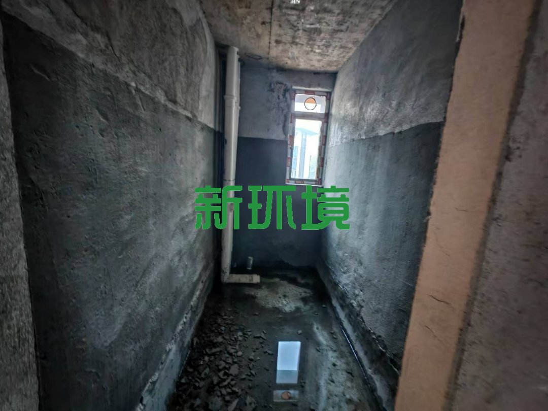 中天鹭鸶湾龙庭二期  5室2厅2卫   125.00万客厅