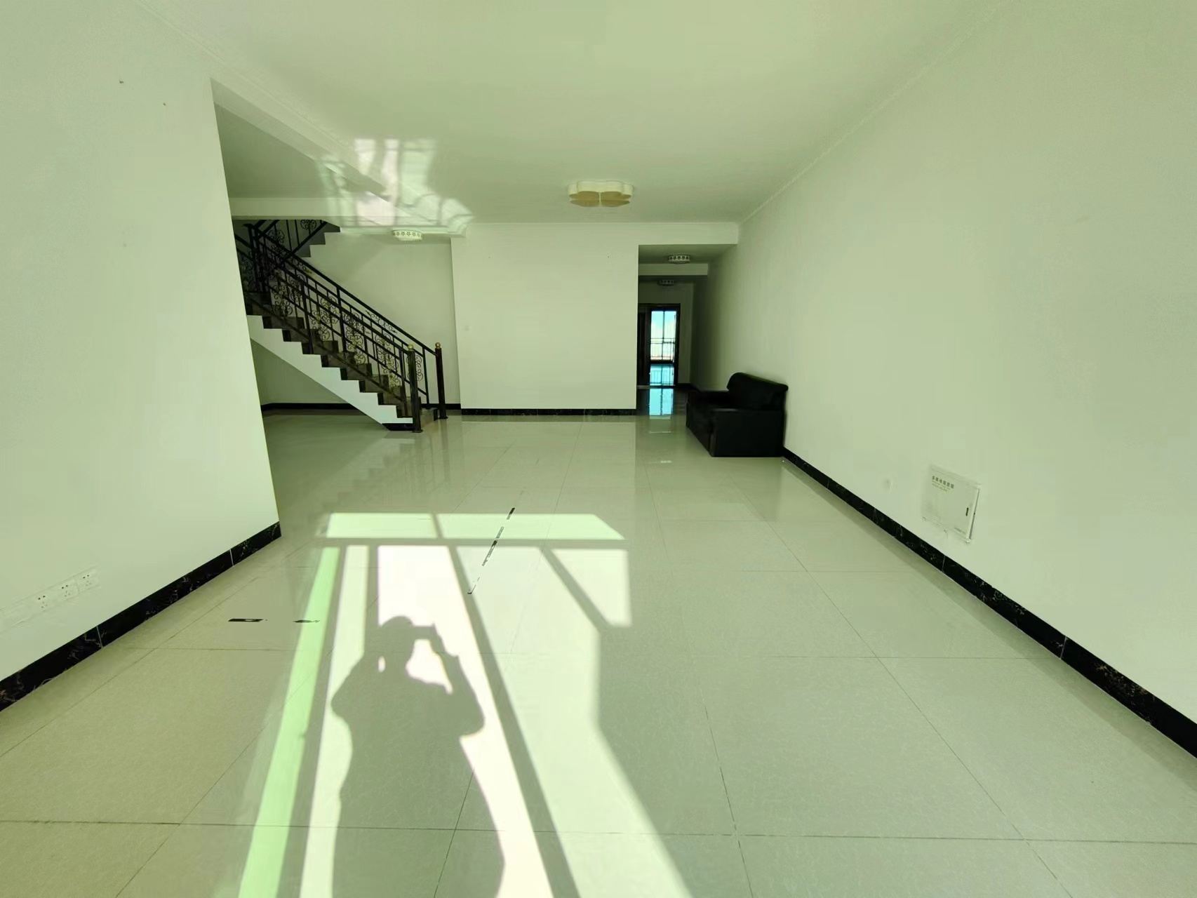 奥林匹克花园 5室2厅2卫 5500.0元/月 奥林匹克花园 5室2厅2卫 5500.0元/月室内图