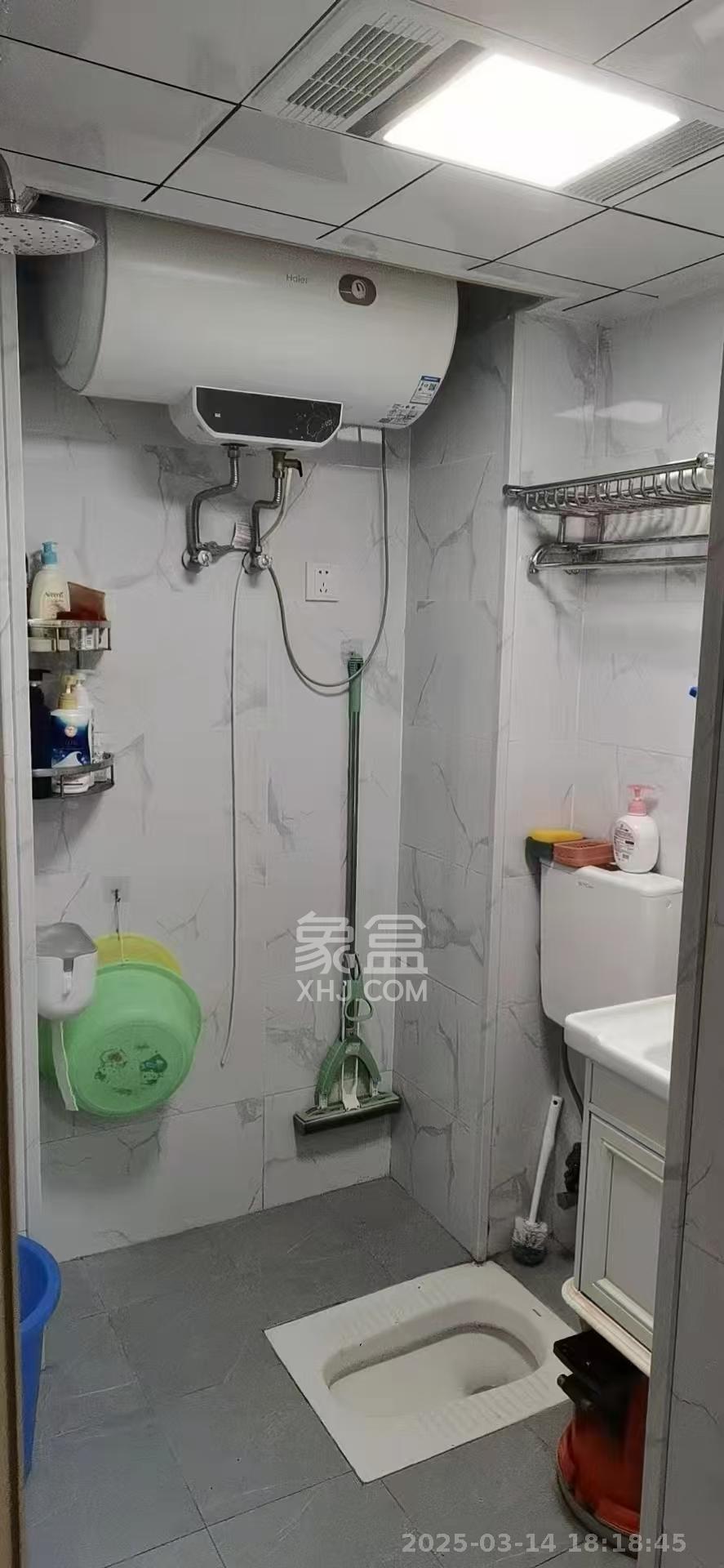 橘郡礼顿山  1室1厅1卫   1300.00元/月