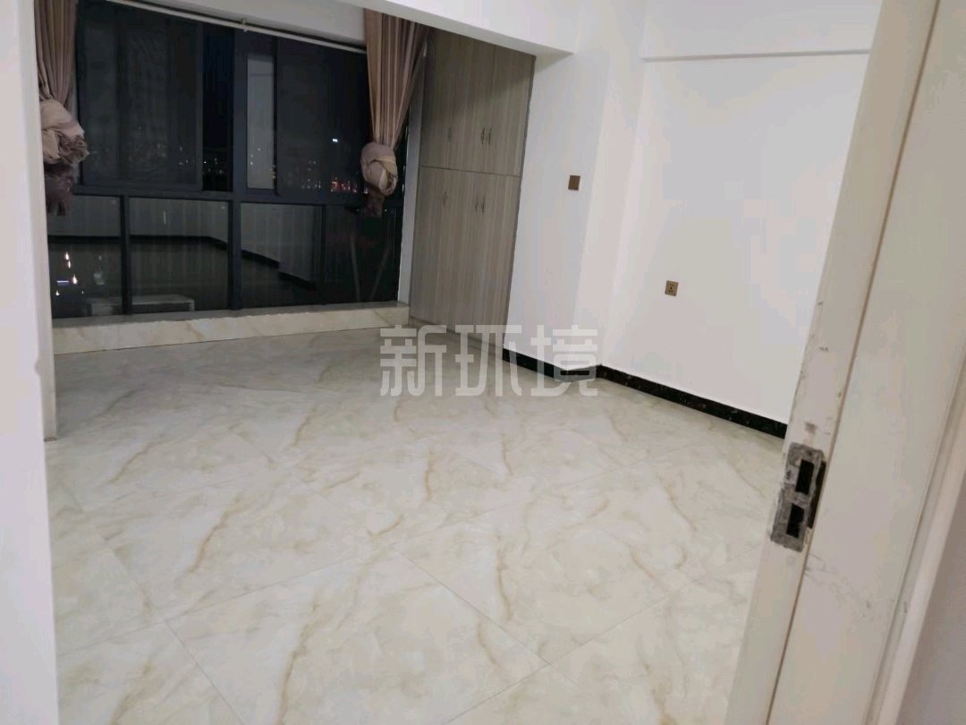 冠军二号公馆 3室2厅2卫 1800.0元/月 冠军二号公馆 3室2厅2卫 1800.0元/月室内图