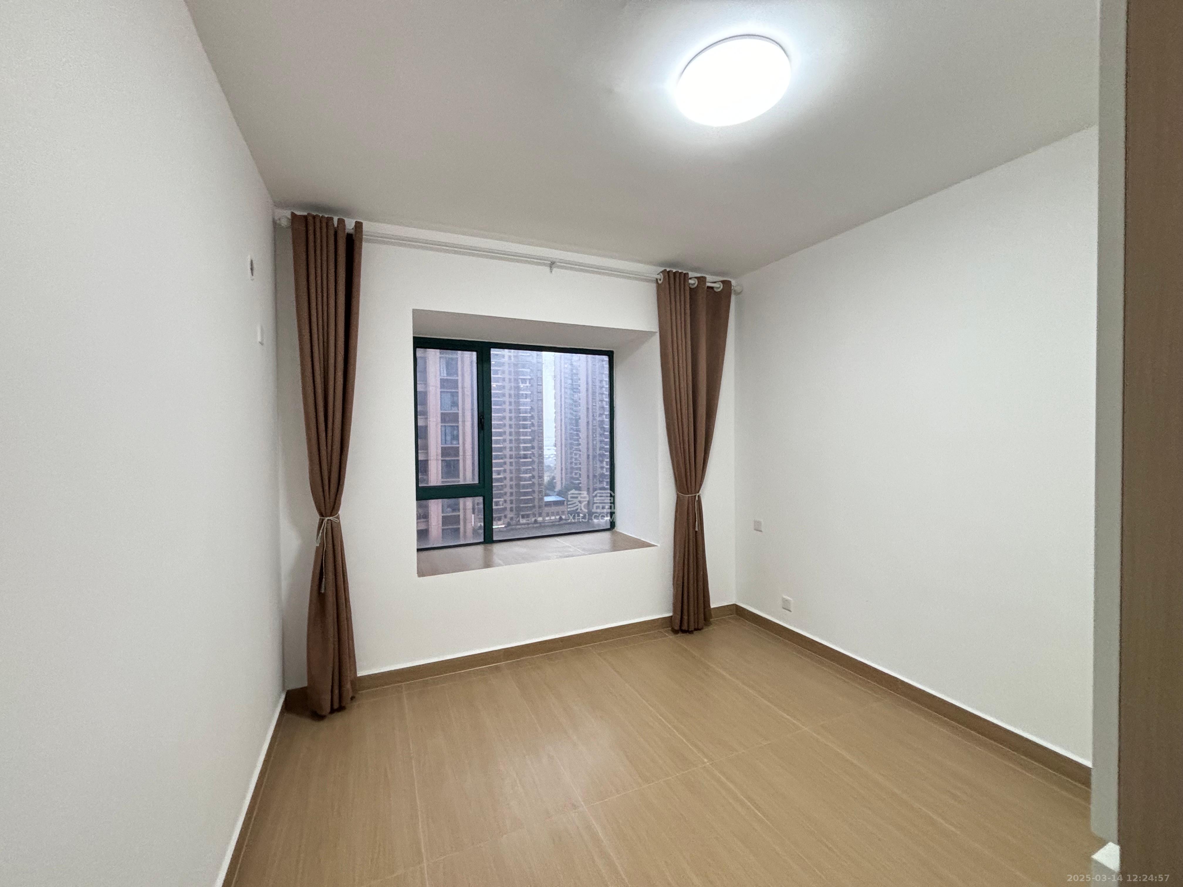 博长山水香颐 3室2厅1卫 2000.0元/月 博长山水香颐 3室2厅1卫 2000.0元/月室内图