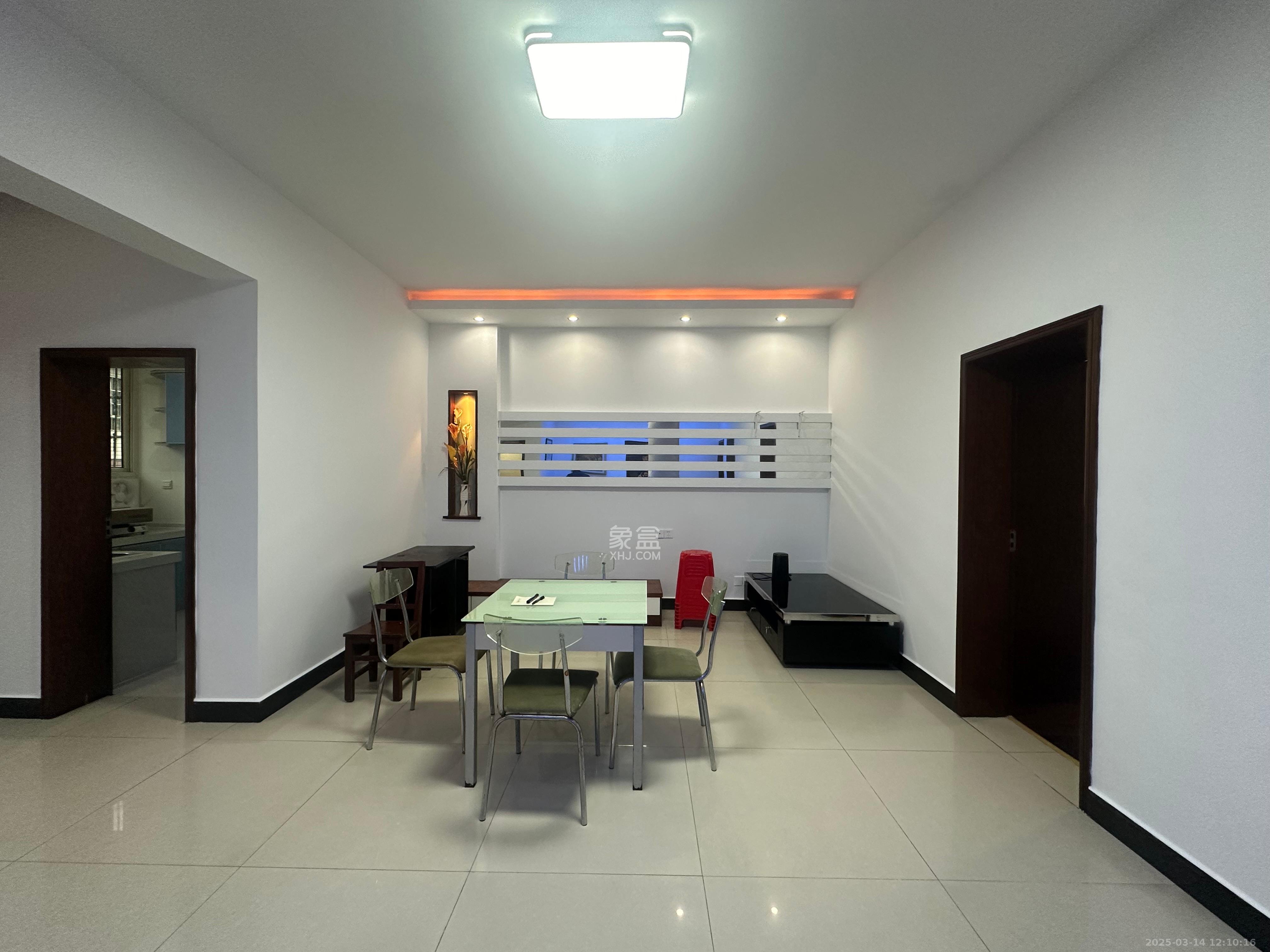 板桥小区 3室2厅1卫 1600.0元/月 板桥小区 3室2厅1卫 1600.0元/月室内图