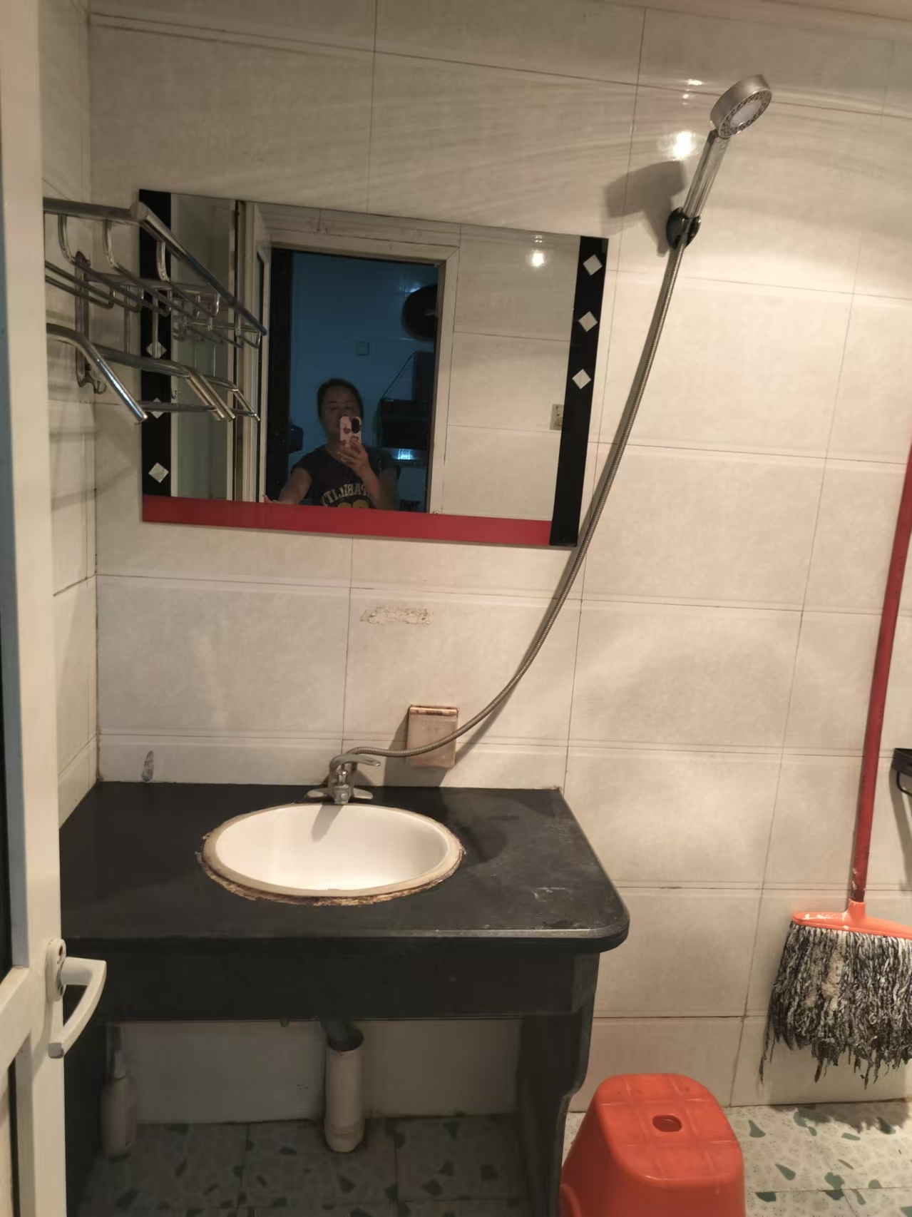 廖家安置小区  2室1厅1卫    750.0元/月室内图