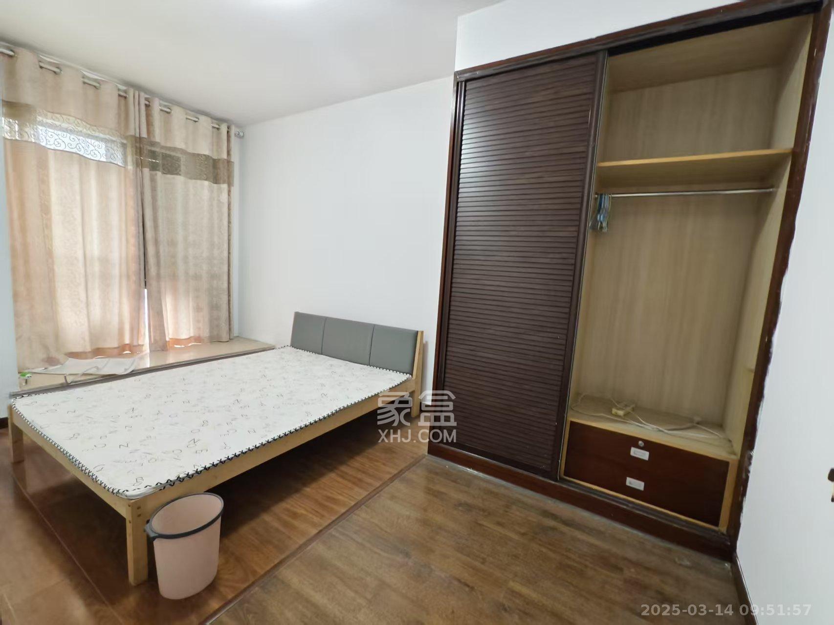 卓越蔚蓝海岸一期 3室2厅1卫 3000.0元/月 卓越蔚蓝海岸一期 3室2厅1卫 3000.0元/月室内图