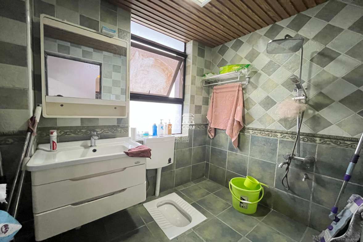 阳光100三期 3室2厅2卫 3400.0元/月 阳光100三期 3室2厅2卫 3400.0元/月室内图