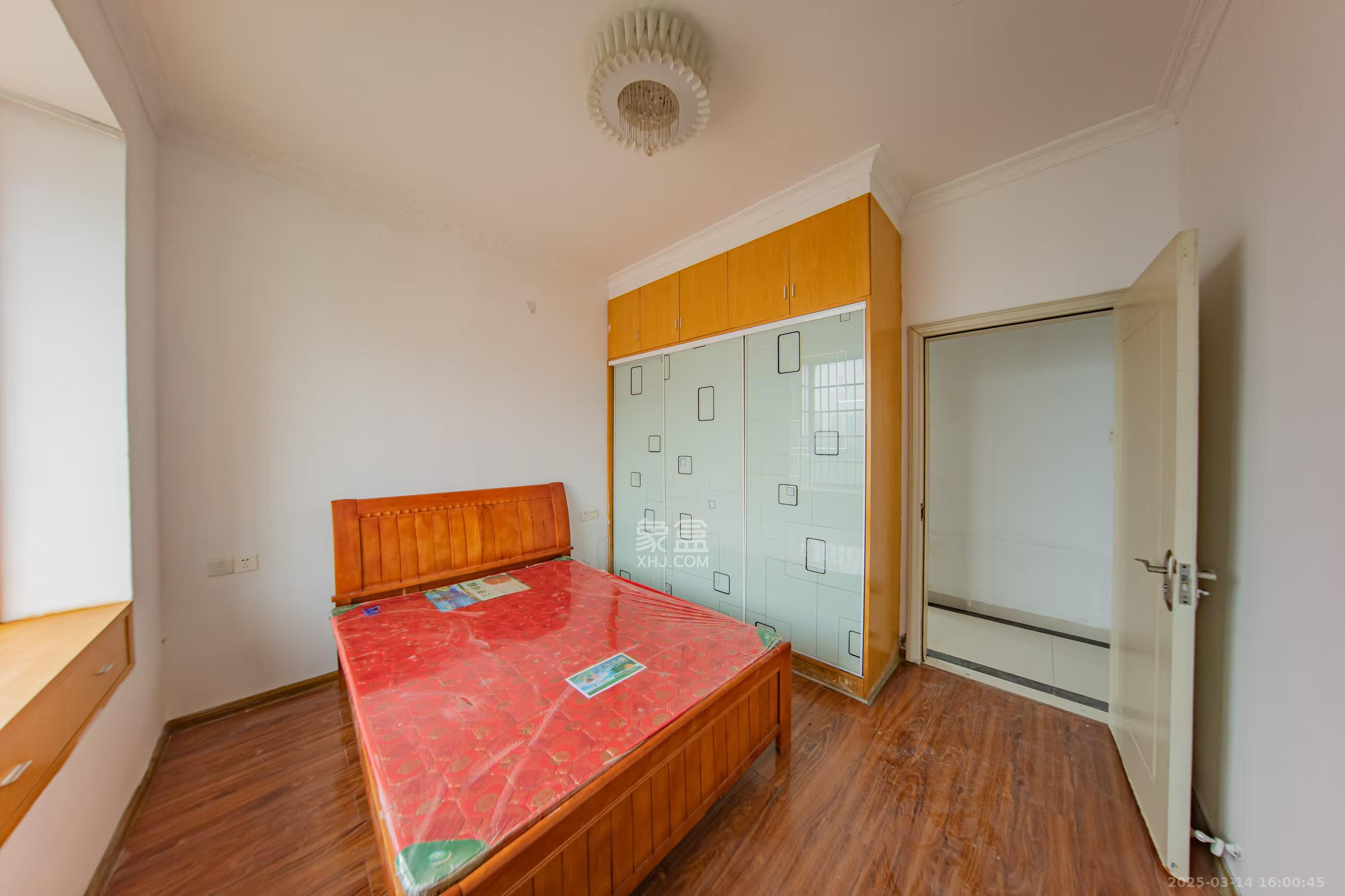 枫华府第 3室2厅2卫 2000.0元/月 枫华府第 3室2厅2卫 2000.0元/月室内图