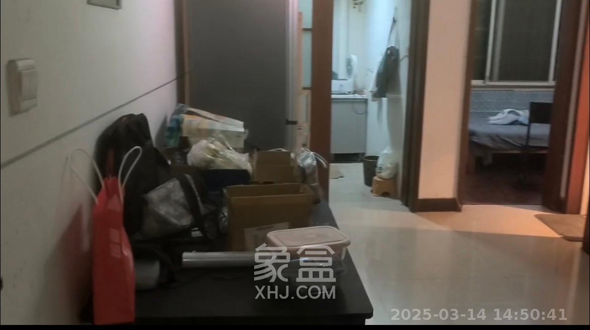 恩瑞麓山名园(龙王港小区) 3室2厅1卫 2100.0元/月 恩瑞麓山名园(龙王港小区) 3室2厅1卫 2100.0元/月室内图