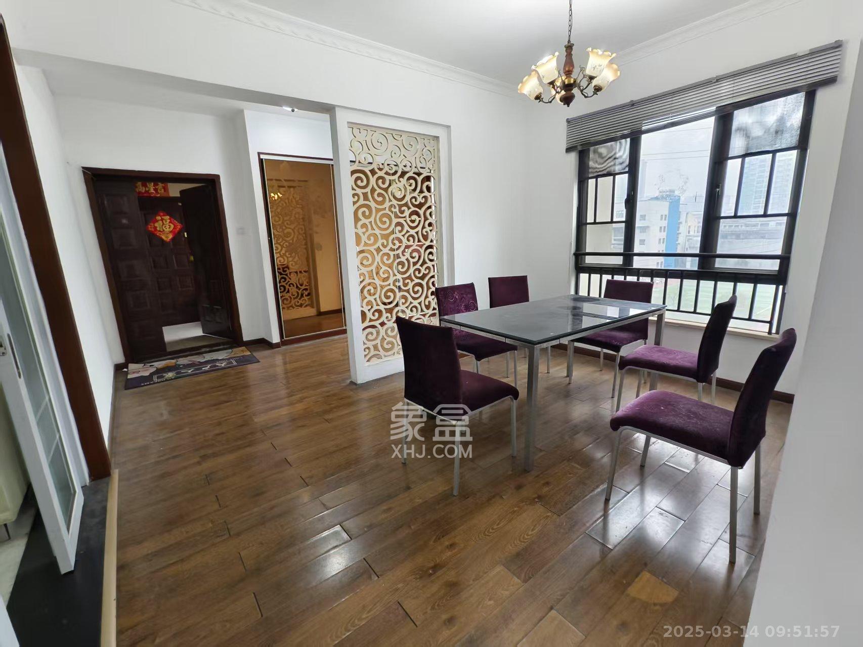 卓越蔚蓝海岸一期 3室2厅1卫 3000.0元/月 卓越蔚蓝海岸一期 3室2厅1卫 3000.0元/月室内图