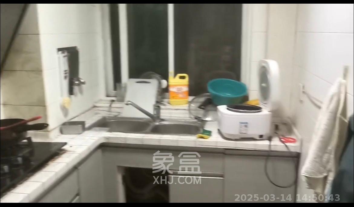 恩瑞麓山名园(龙王港小区) 3室2厅1卫 2100.0元/月 恩瑞麓山名园(龙王港小区) 3室2厅1卫 2100.0元/月室内图