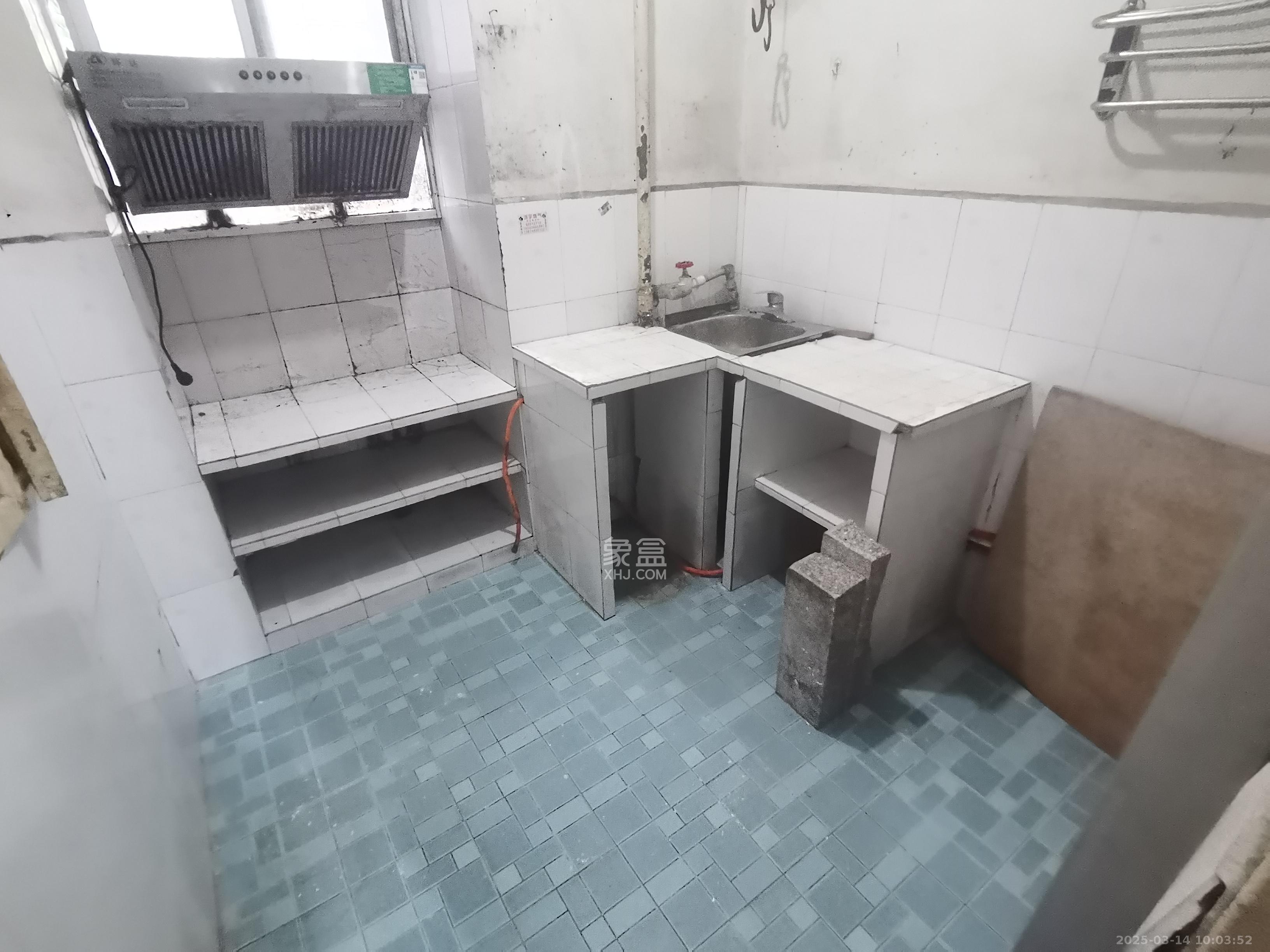 友谊路电视机厂宿舍  1室1厅1卫   800.00元/月室内图