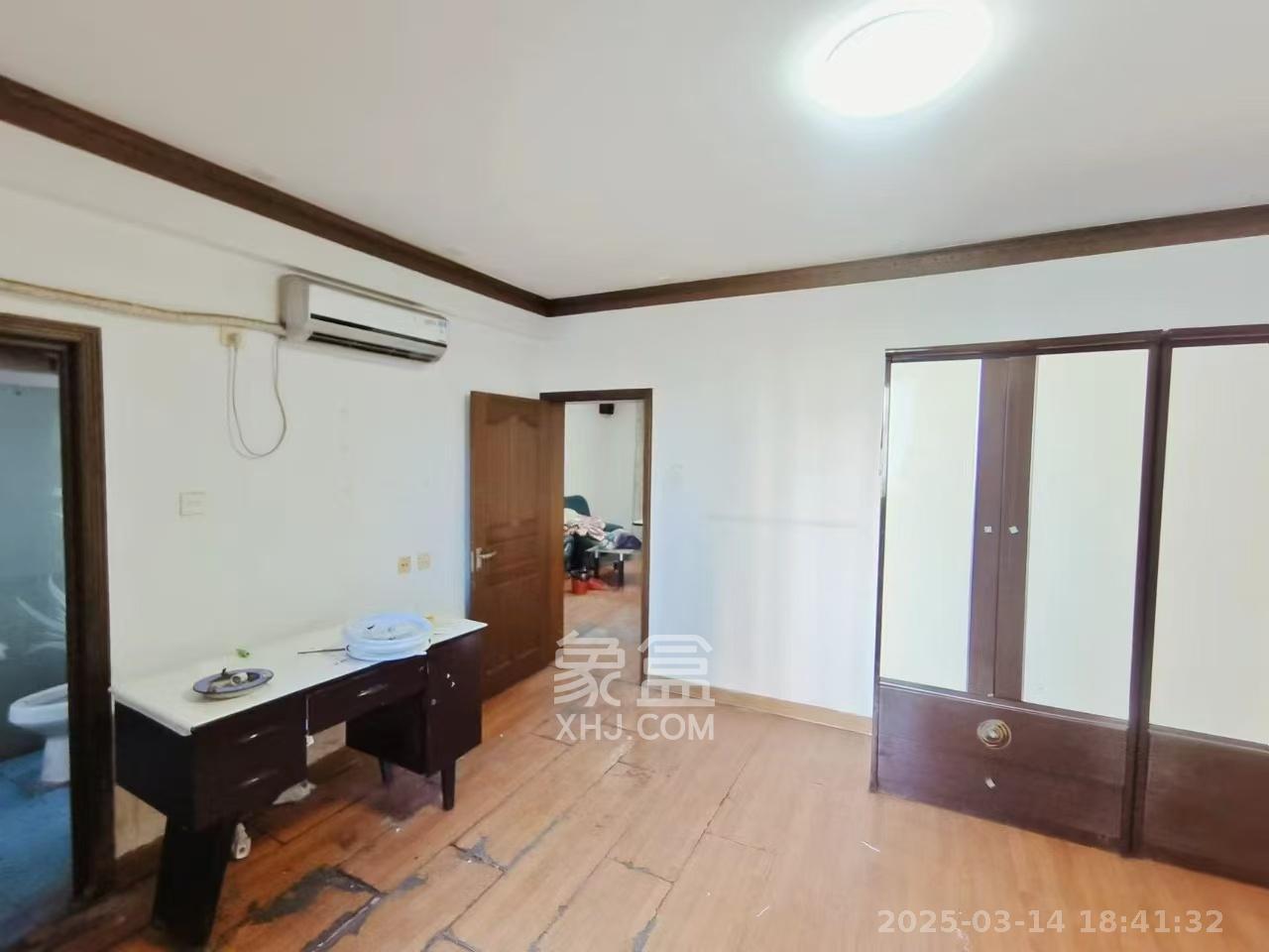 凯达园 3室2厅2卫 2800.0元/月 凯达园 3室2厅2卫 2800.0元/月室内图