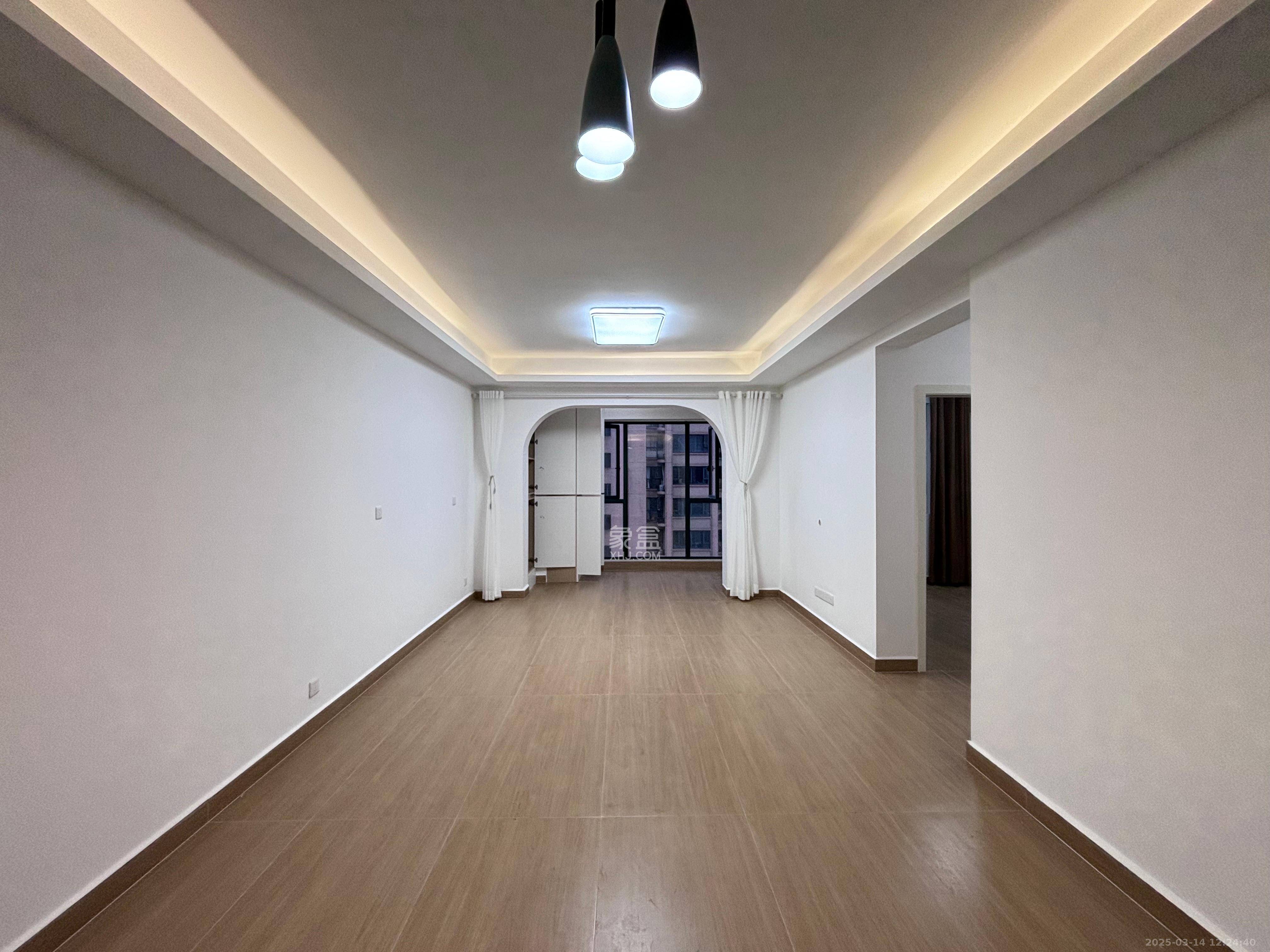 博长山水香颐 3室2厅1卫 2000.0元/月 博长山水香颐 3室2厅1卫 2000.0元/月室内图