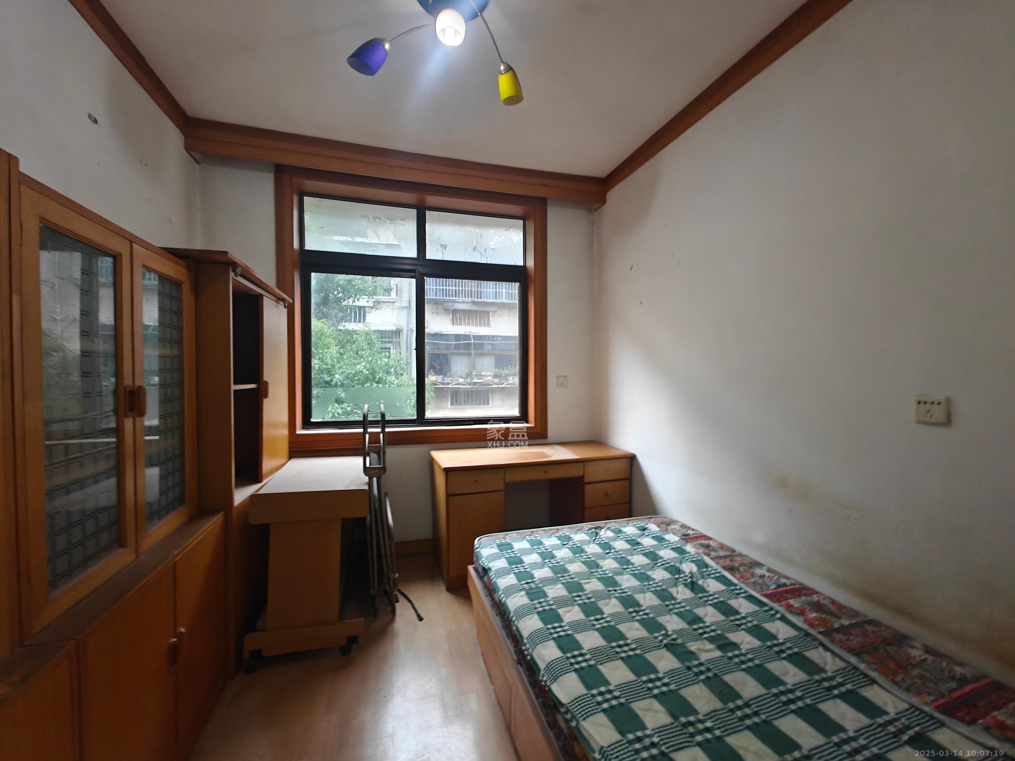 古堆山小区国家电网宿舍  3室2厅1卫   1600.00元/月室内图