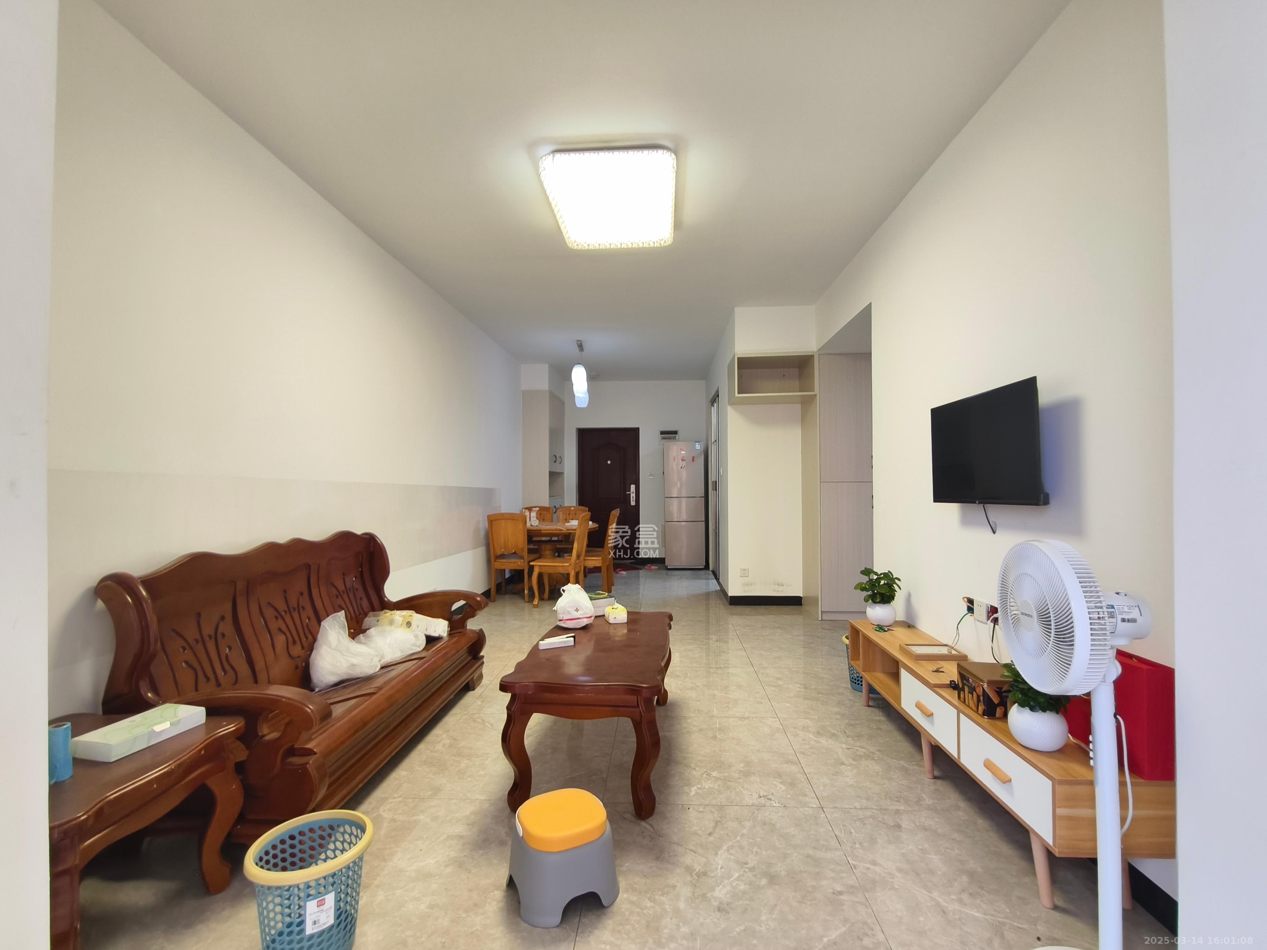 MOMA当代广场 3室2厅1卫 1800.0元/月 MOMA当代广场 3室2厅1卫 1800.0元/月室内图