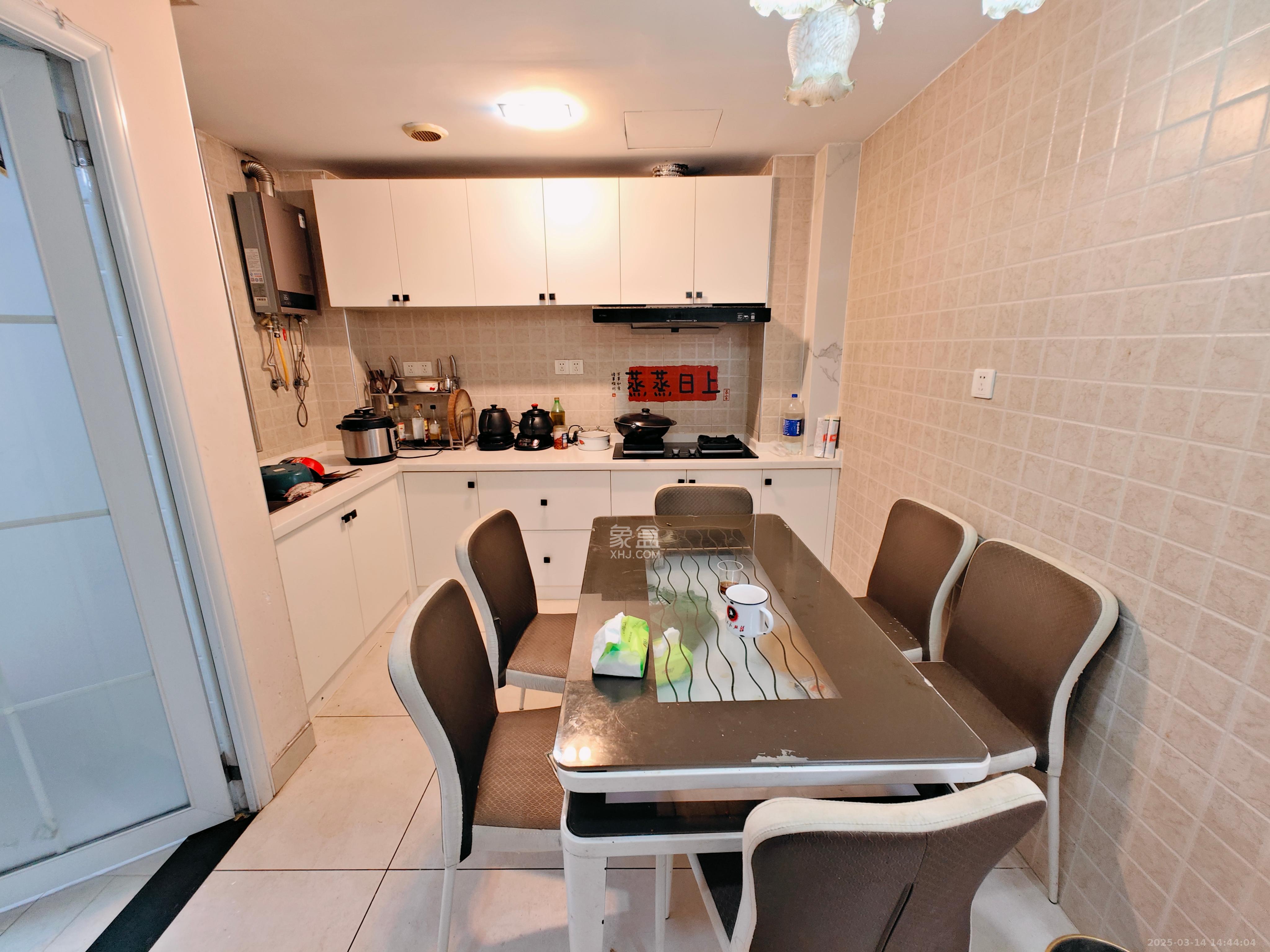 博林金谷 3室2厅1卫 2600.0元/月 博林金谷 3室2厅1卫 2600.0元/月室内图