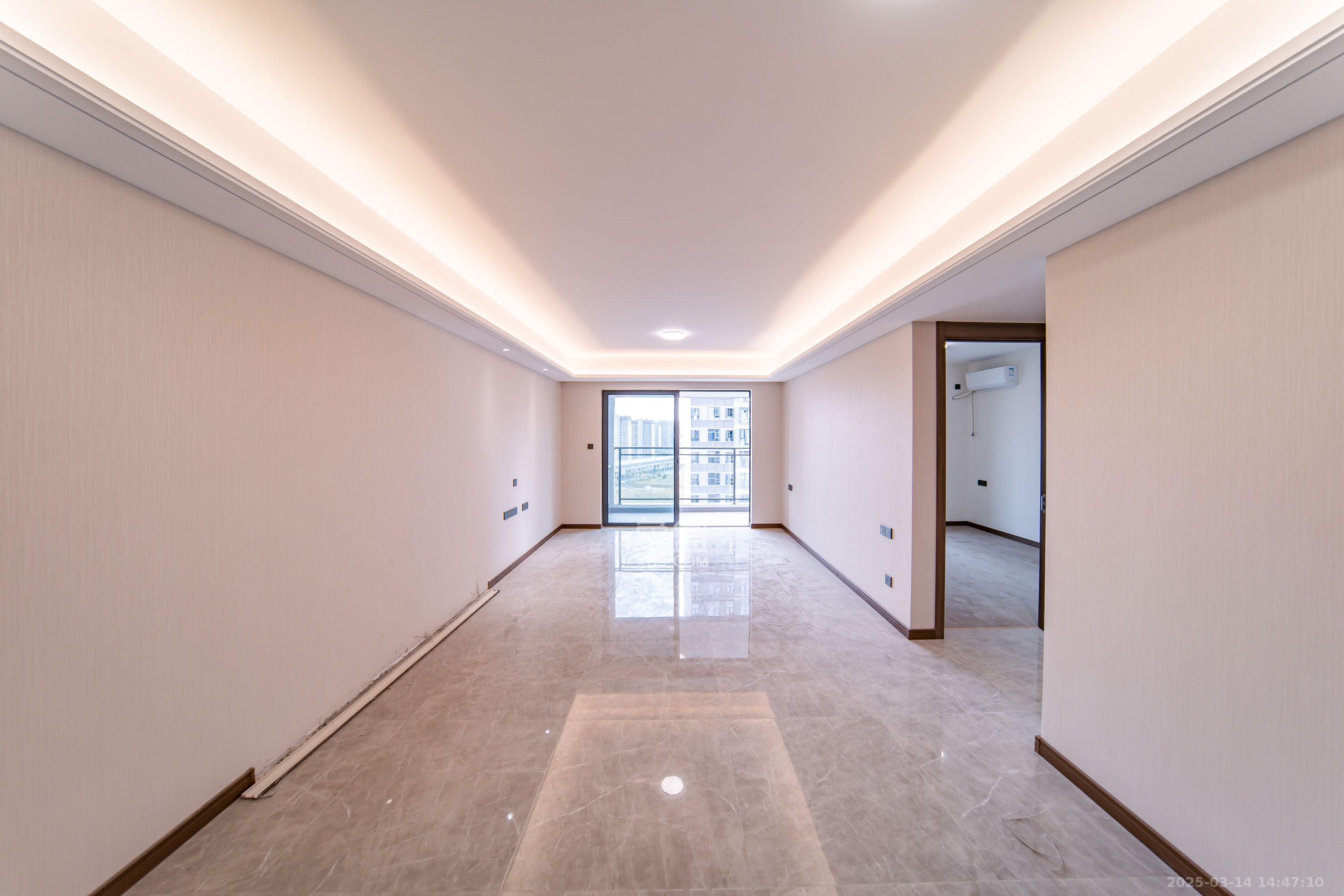 卓越洋湖晴翠 4室2厅2卫 3500.0元/月 卓越洋湖晴翠 4室2厅2卫 3500.0元/月室内图