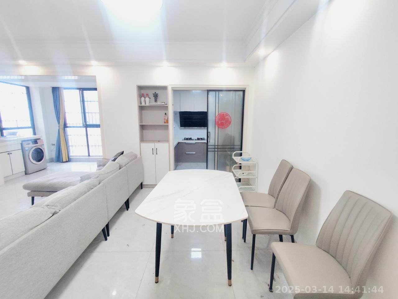 海德公园 4室2厅1卫 2700.0元/月 海德公园 4室2厅1卫 2700.0元/月室内图