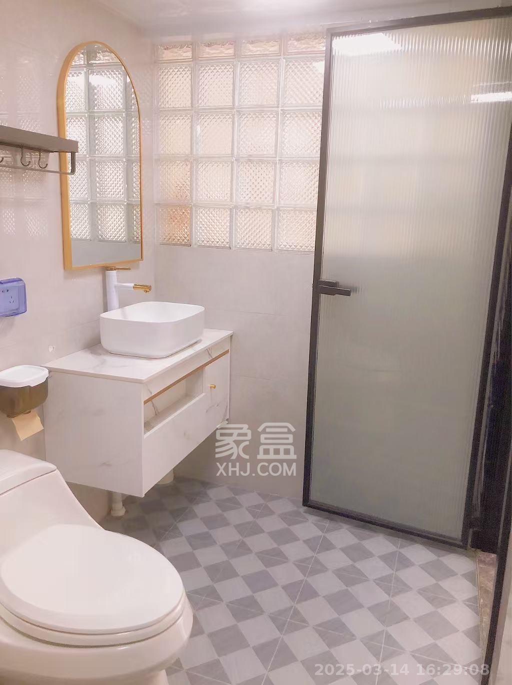 明昇壹城（明昇时代广场）三期  2室1厅1卫   3200.00元/月室内图