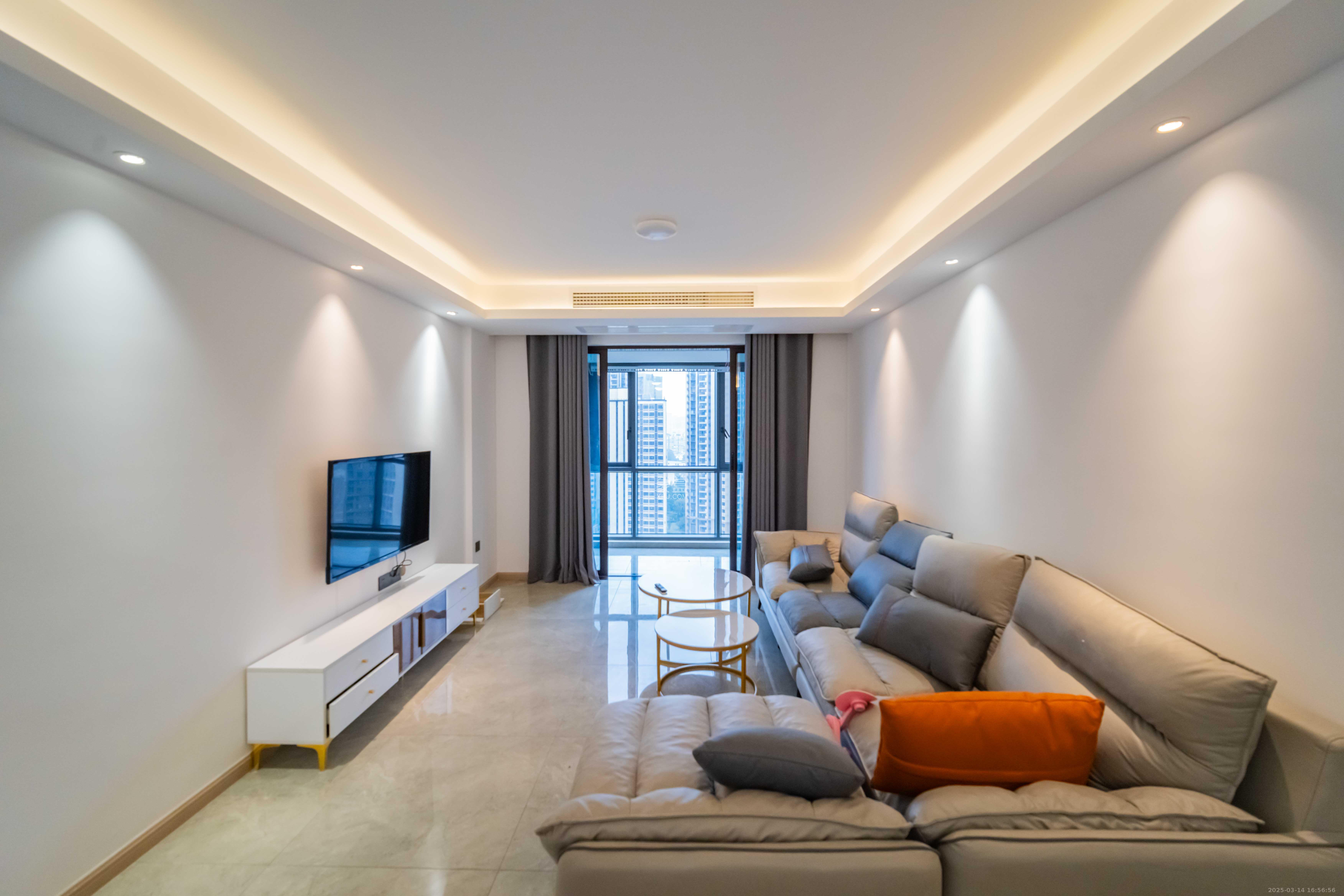 臻园 3室2厅2卫 3200.0元/月 臻园 3室2厅2卫 3200.0元/月室内图