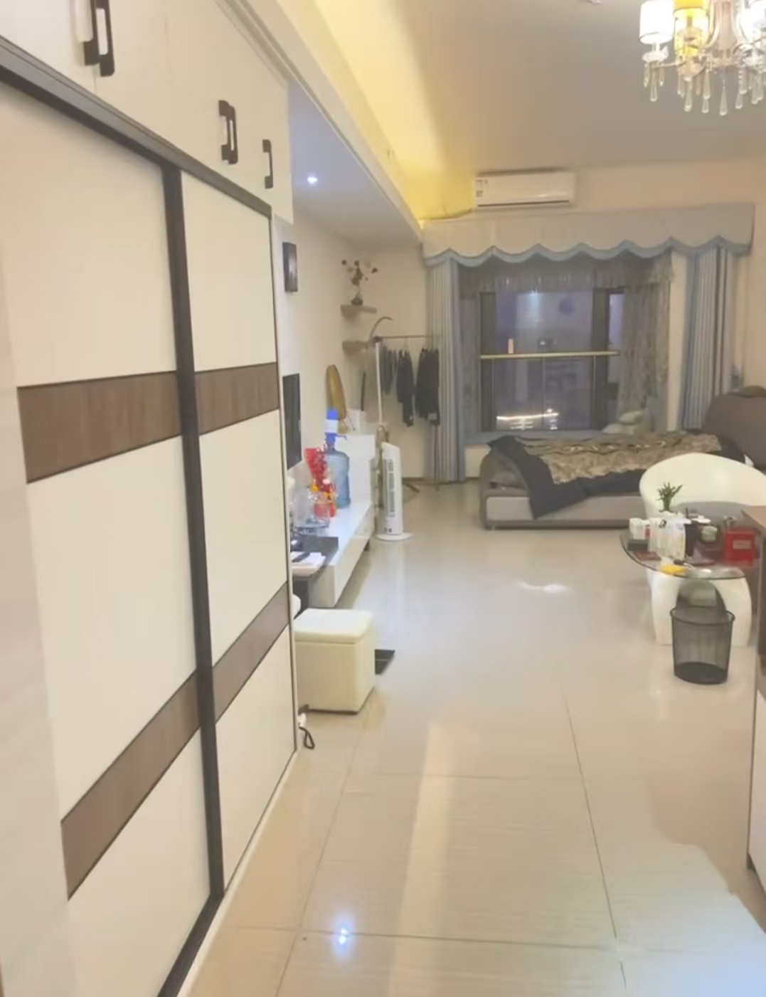 恒大外滩  1室0厅1卫    86.0万 恒大外滩  1室0厅1卫    86.0万室内图