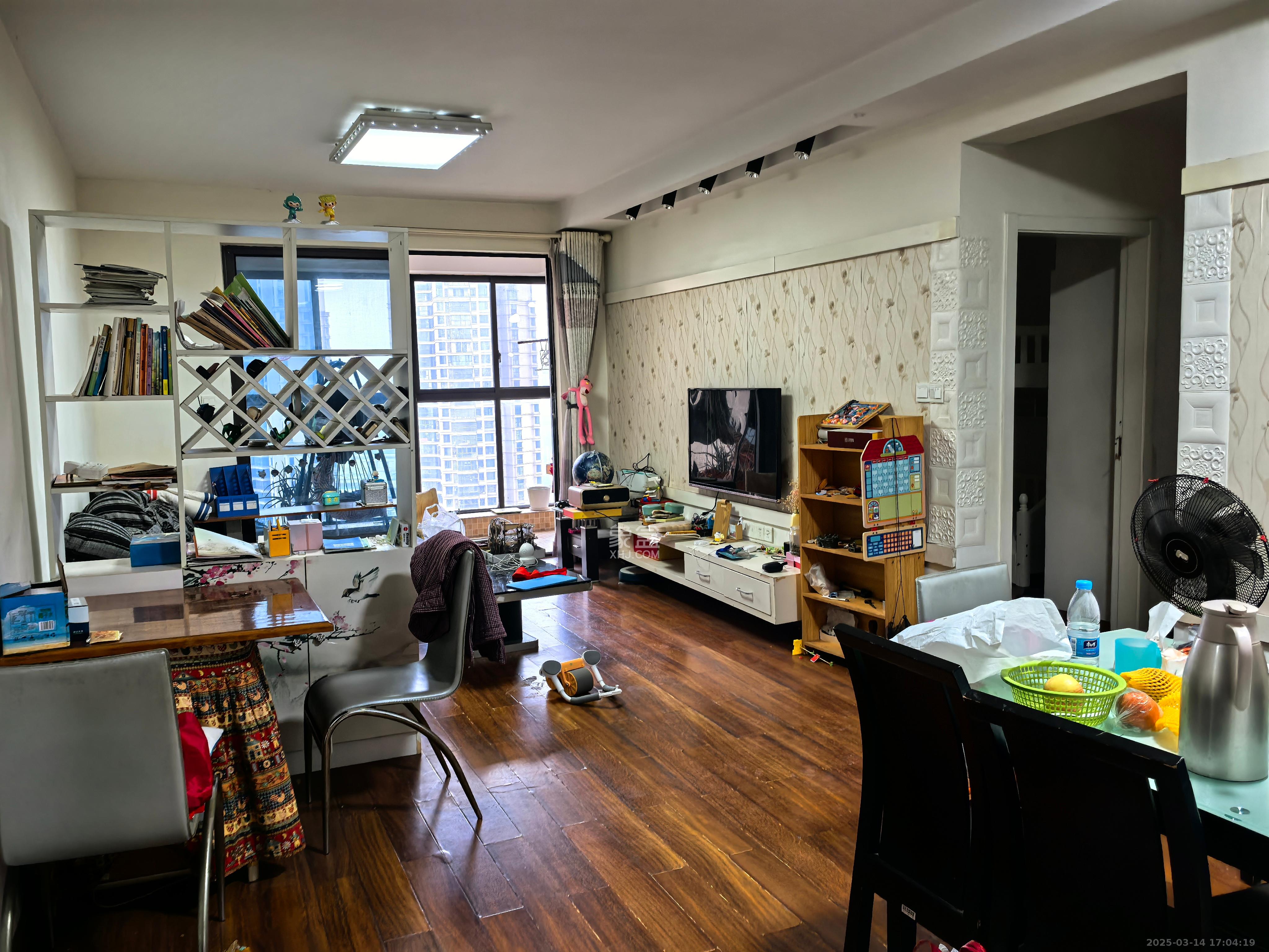 保利麓谷林语E区 1室1厅1卫 800.0元/月 保利麓谷林语E区 1室1厅1卫 800.0元/月室内图