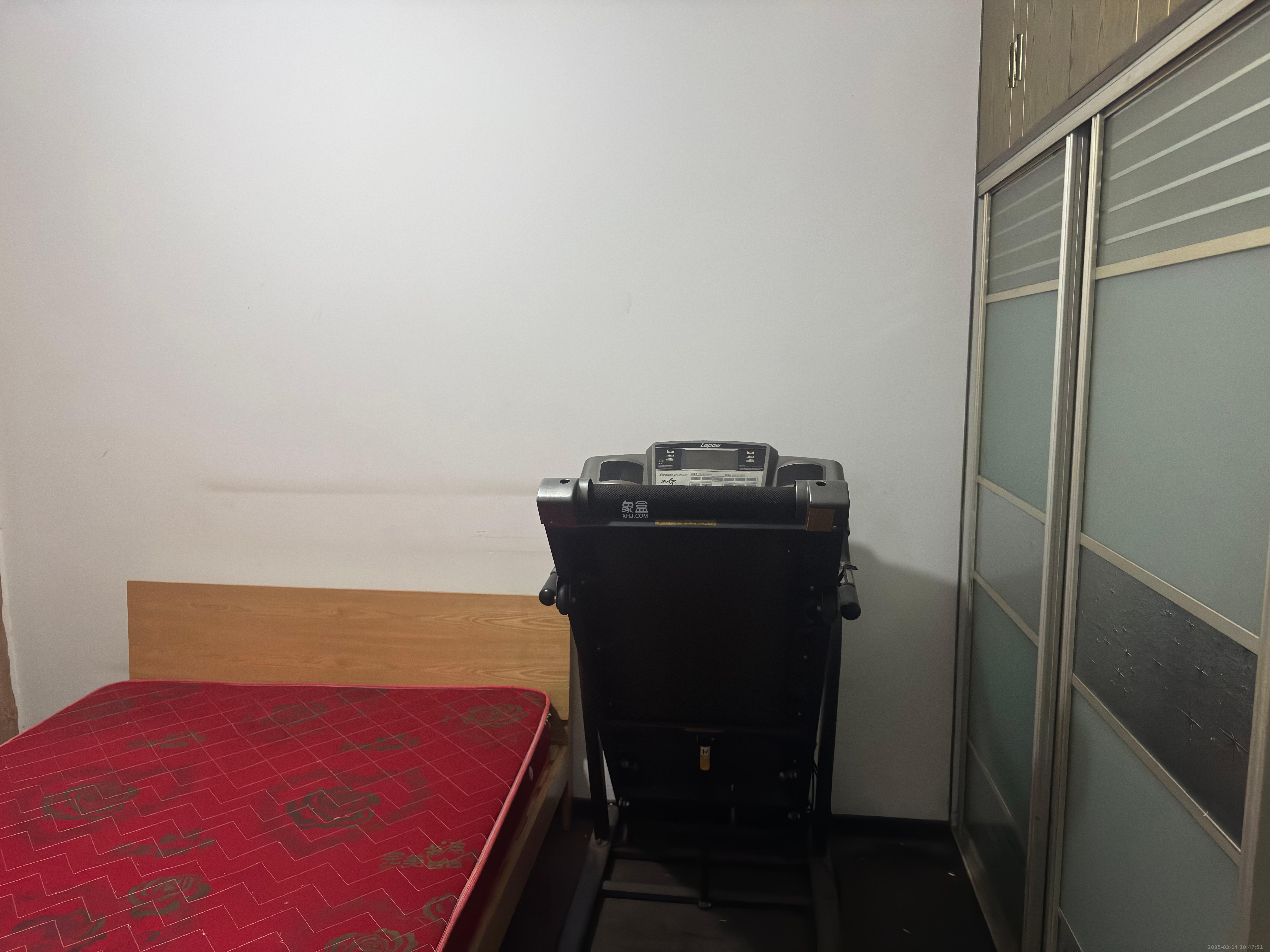 中南汽车世界 3室2厅1卫 1200.0元/月 中南汽车世界 3室2厅1卫 1200.0元/月室内图