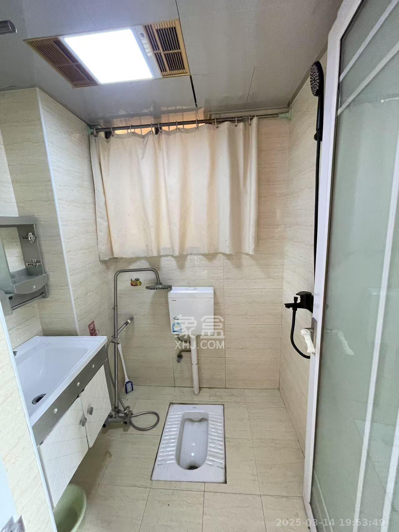 君悦紫园  1室1厅1卫    1600.0元/月 君悦紫园  1室1厅1卫    1600.0元/月室内图