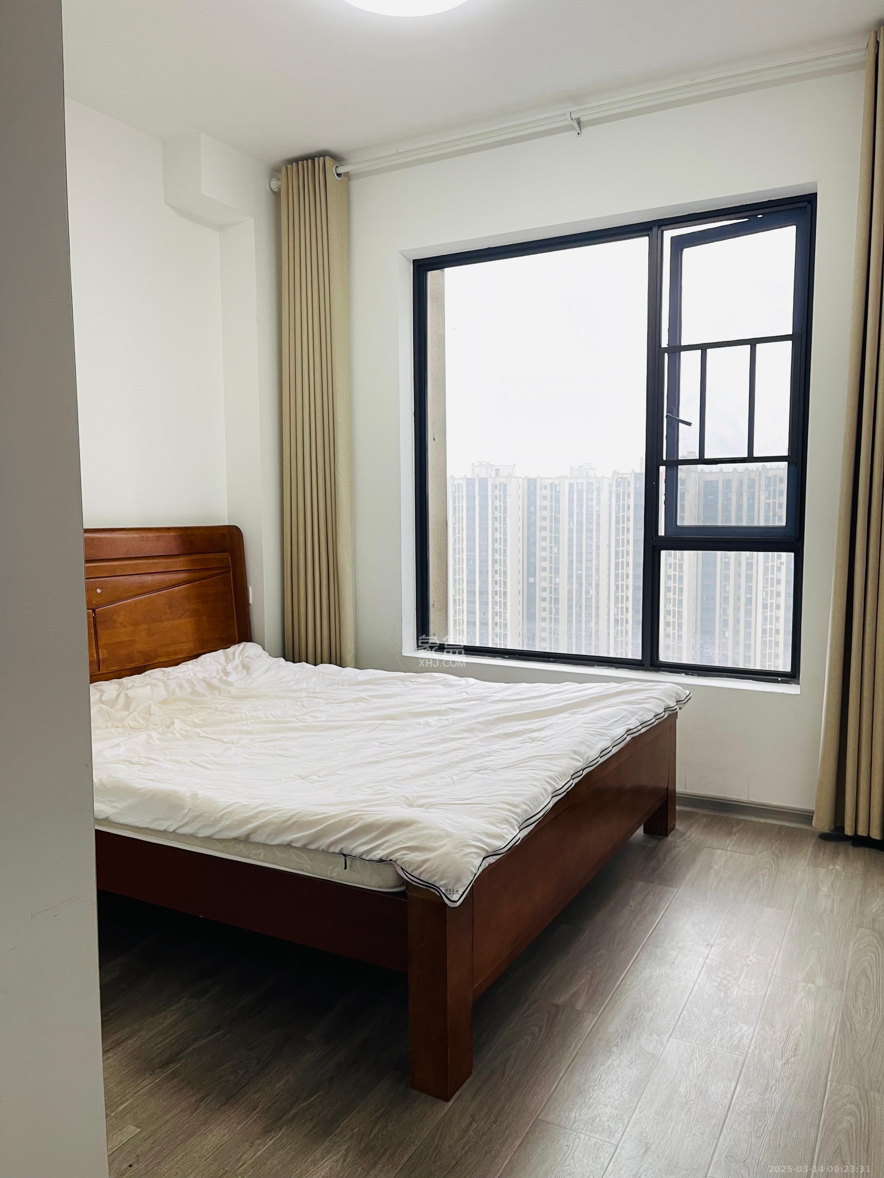 建发央著  4室2厅2卫   5200.00元/月室内图