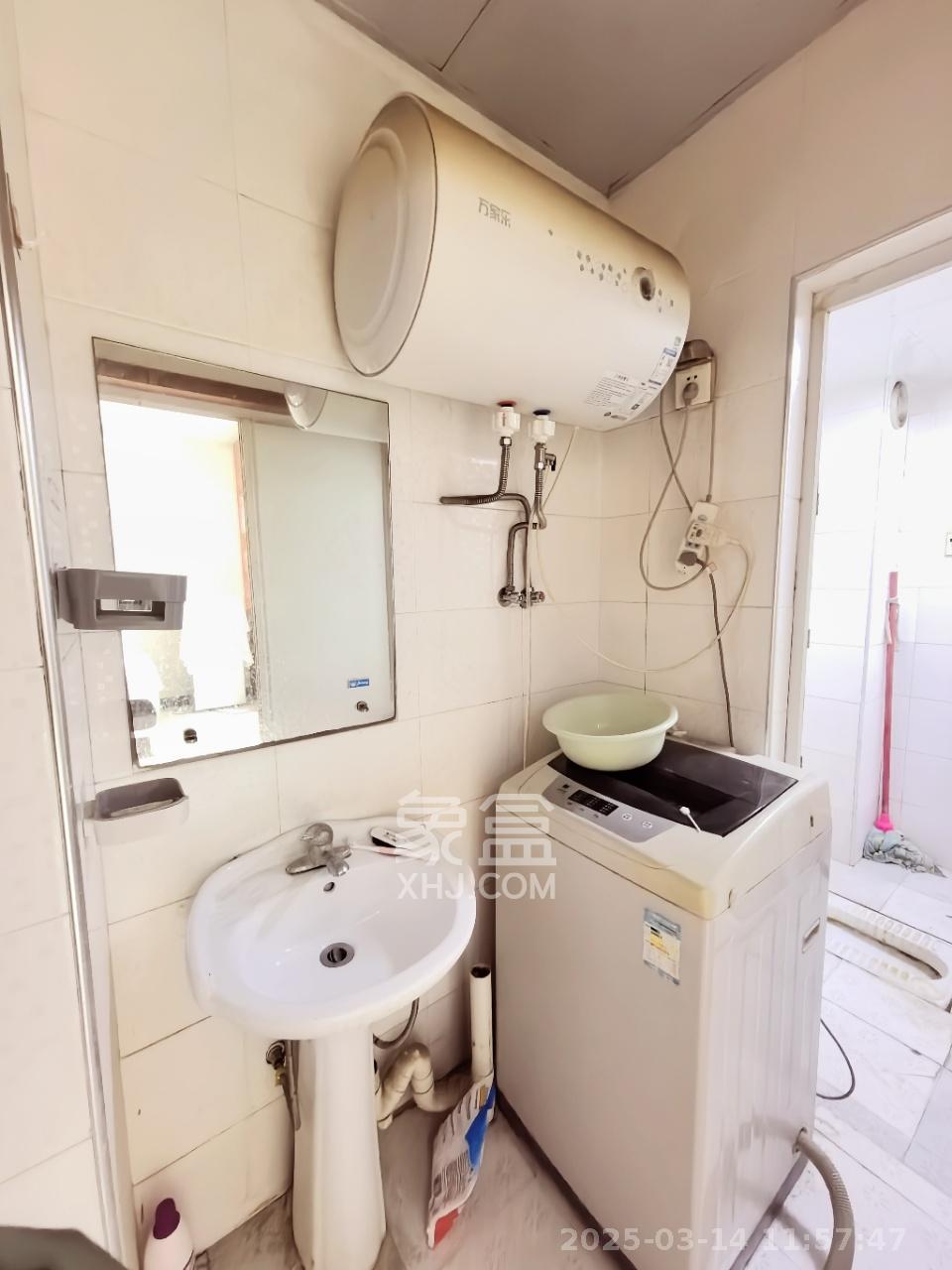 加加大街（华景苑）  1室1厅1卫   1580.00元/月室内图