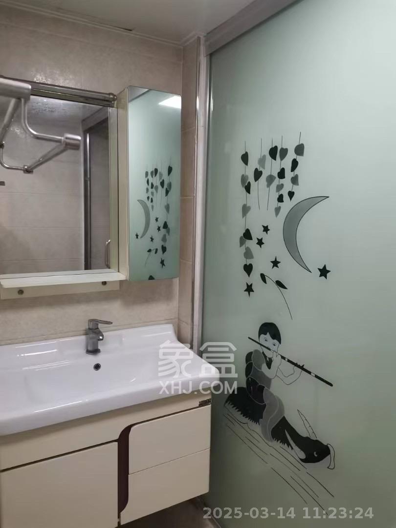 欧莱雅郡 3室2厅1卫 2000.0元/月 欧莱雅郡 3室2厅1卫 2000.0元/月室内图