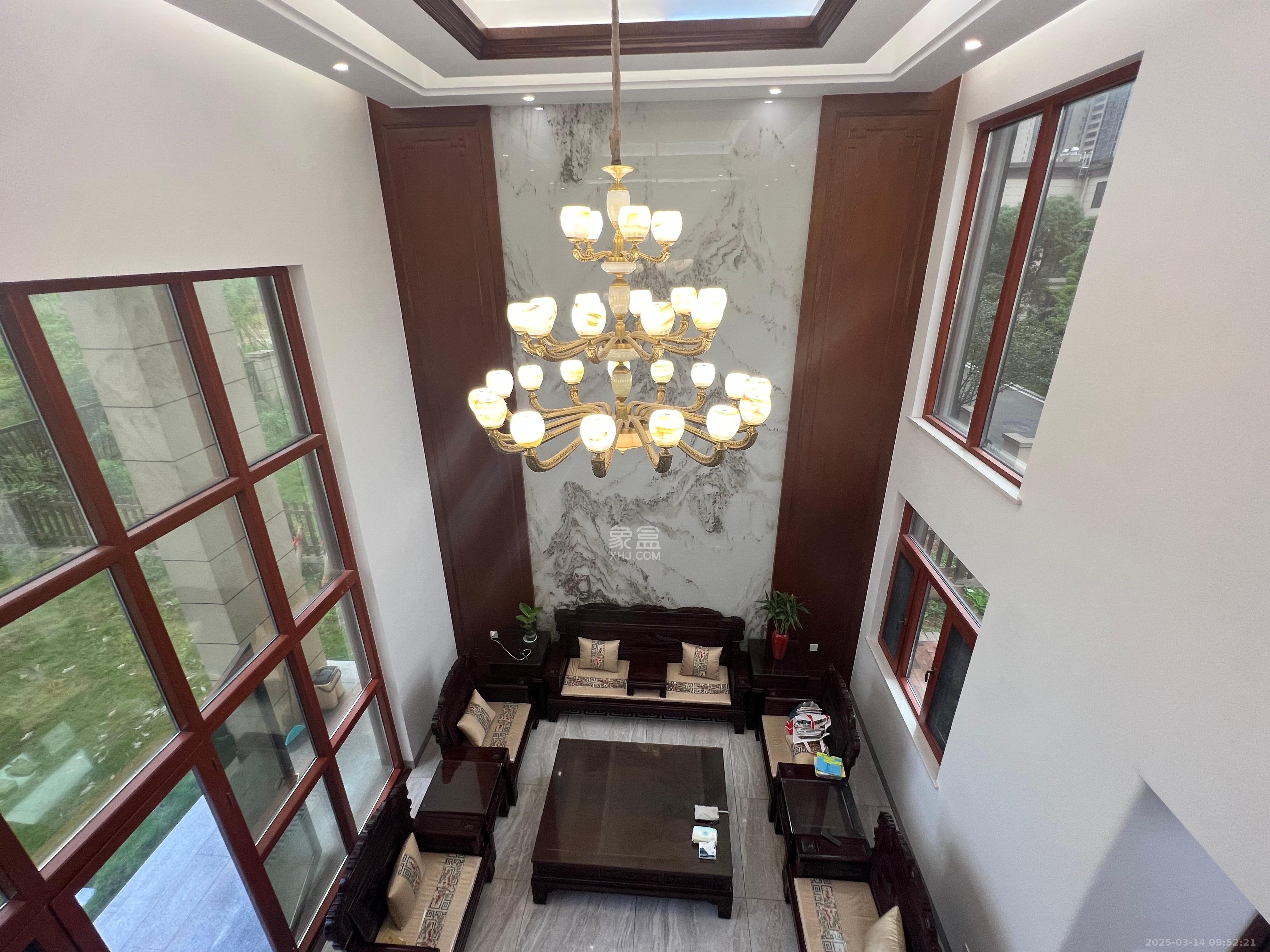 九华湘江富力城  4室2厅4卫    458.0万 九华湘江富力城  4室2厅4卫    458.0万客厅