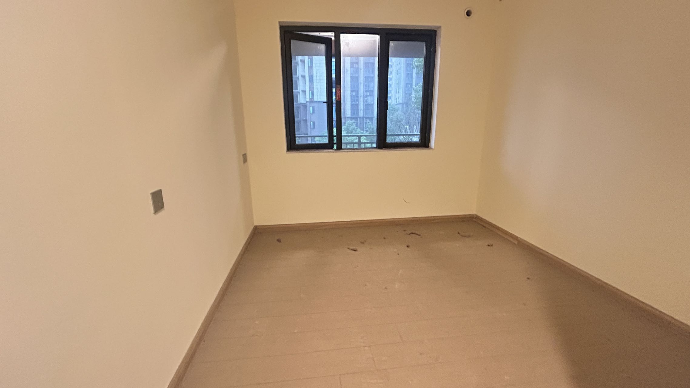 碧桂园梓山府 4室2厅2卫 1600.0元/月 碧桂园梓山府 4室2厅2卫 1600.0元/月室内图