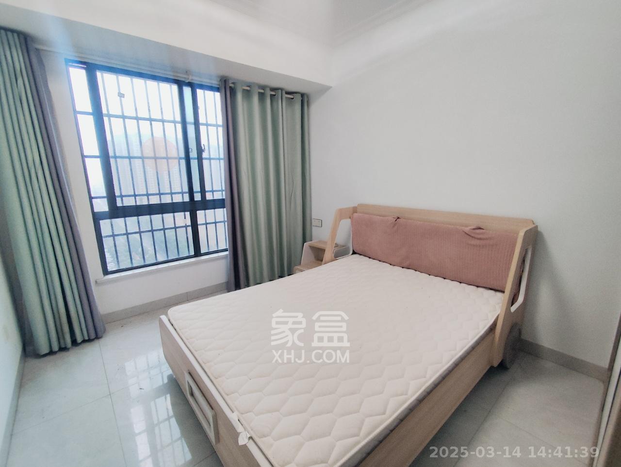 海德公园 4室2厅1卫 2700.0元/月 海德公园 4室2厅1卫 2700.0元/月室内图