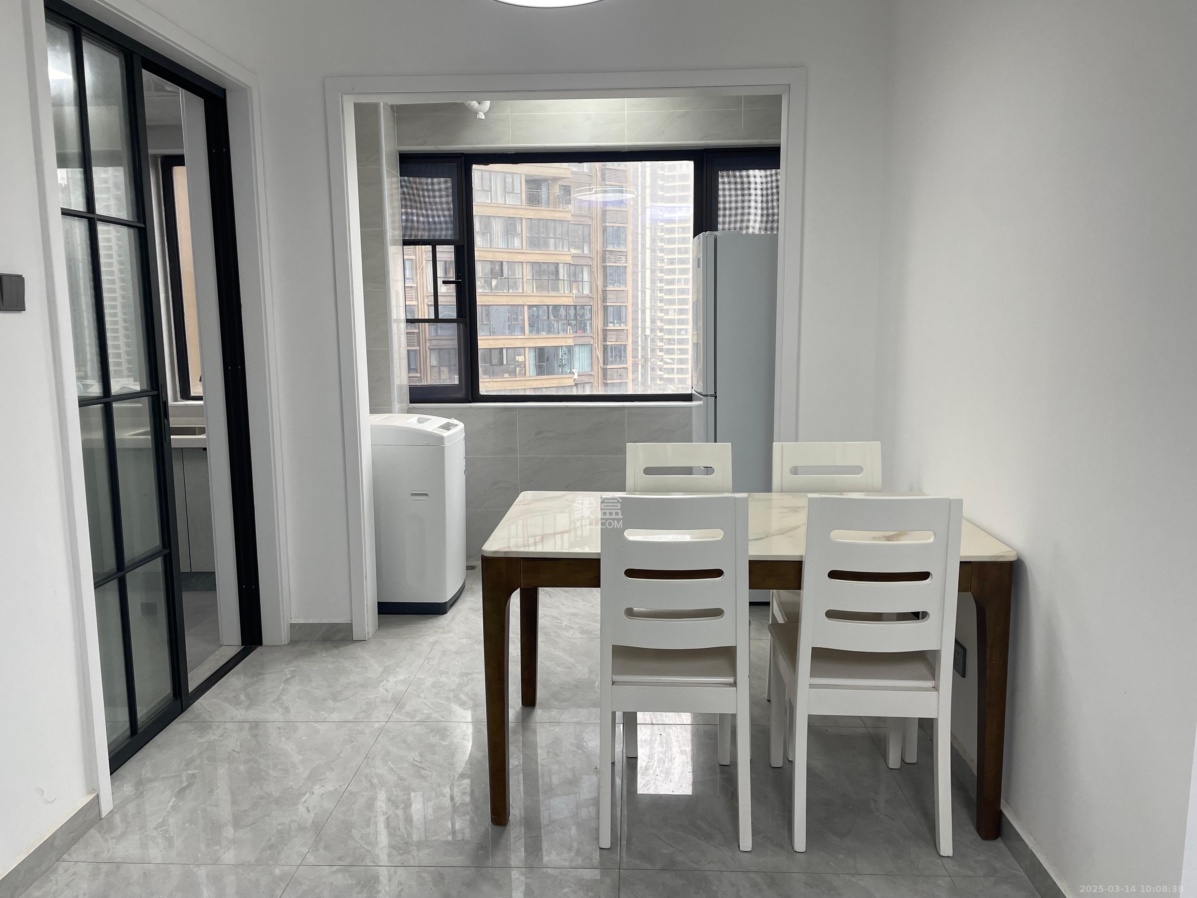 勤诚达境界城 4室2厅2卫 2600.0元/月 勤诚达境界城 4室2厅2卫 2600.0元/月室内图