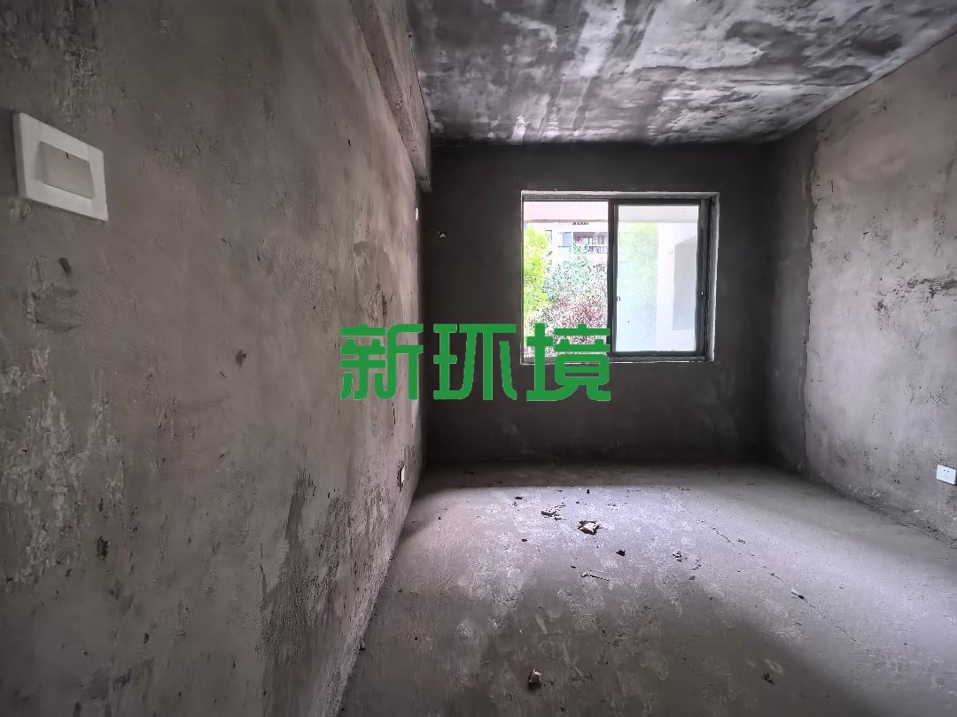 鑫成君泰  4室2厅3卫   88.00万客厅